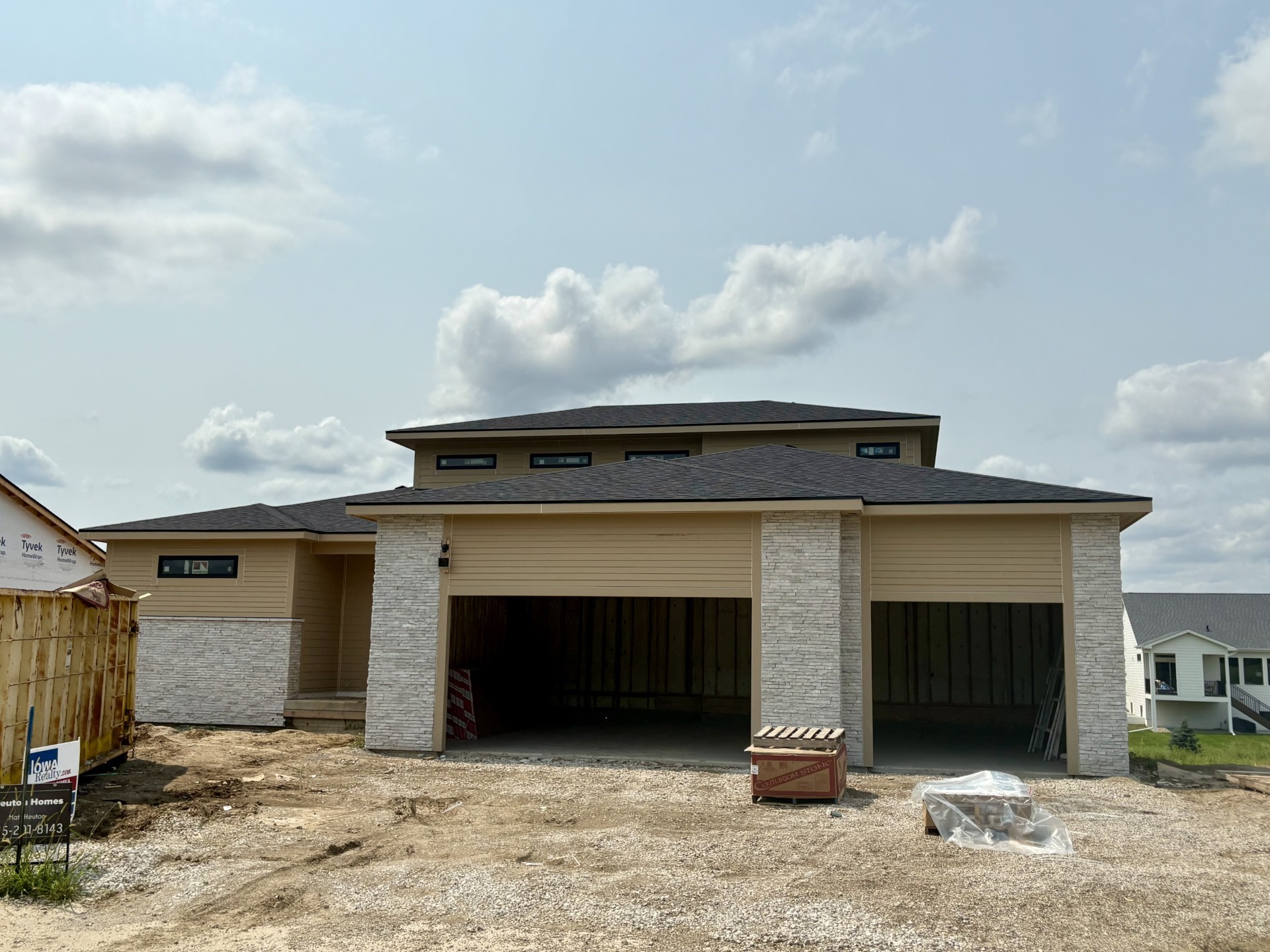 1385 S 81st Street Property Photo 3