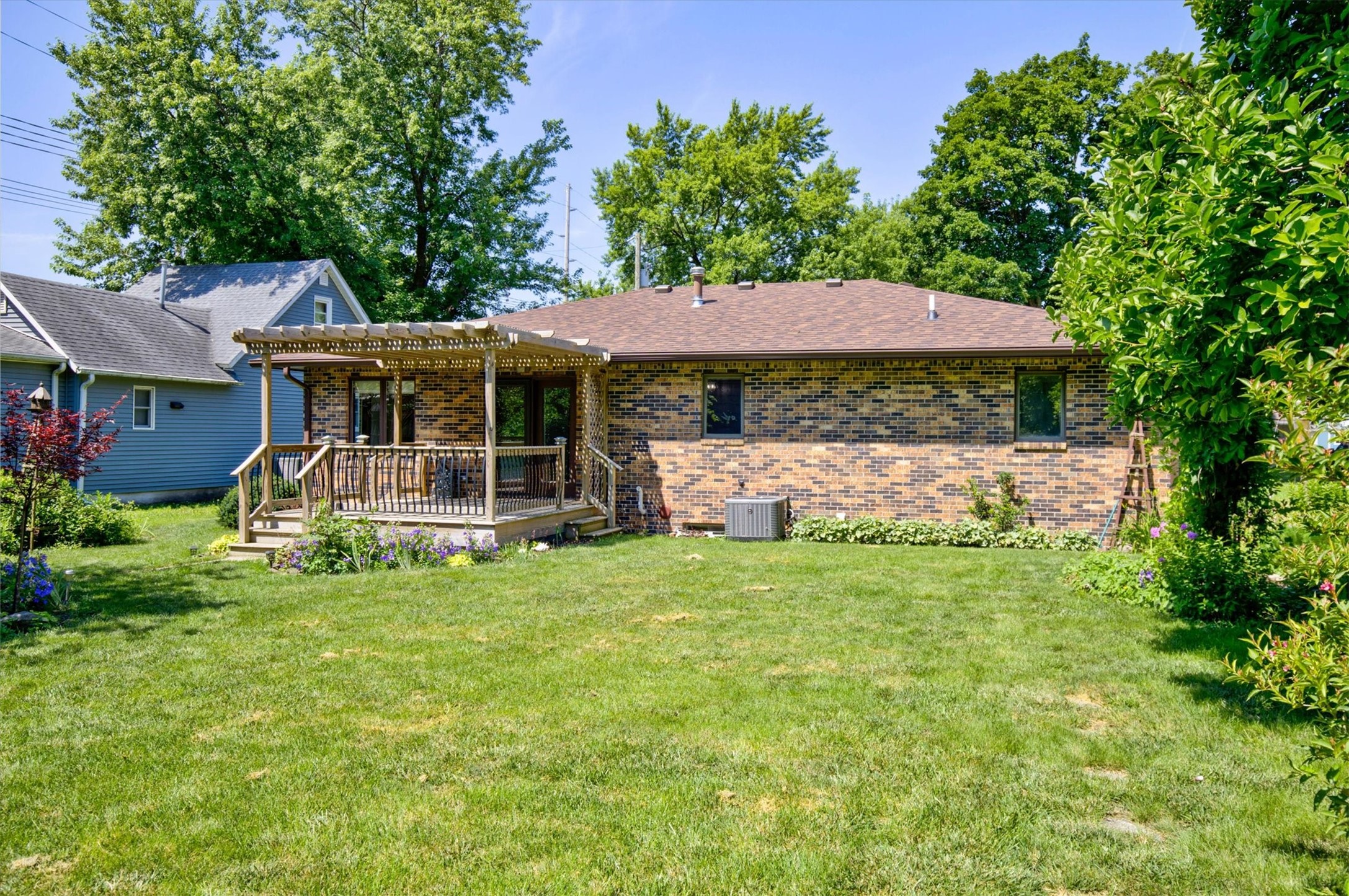 1411 3rd Street Property Photo 5
