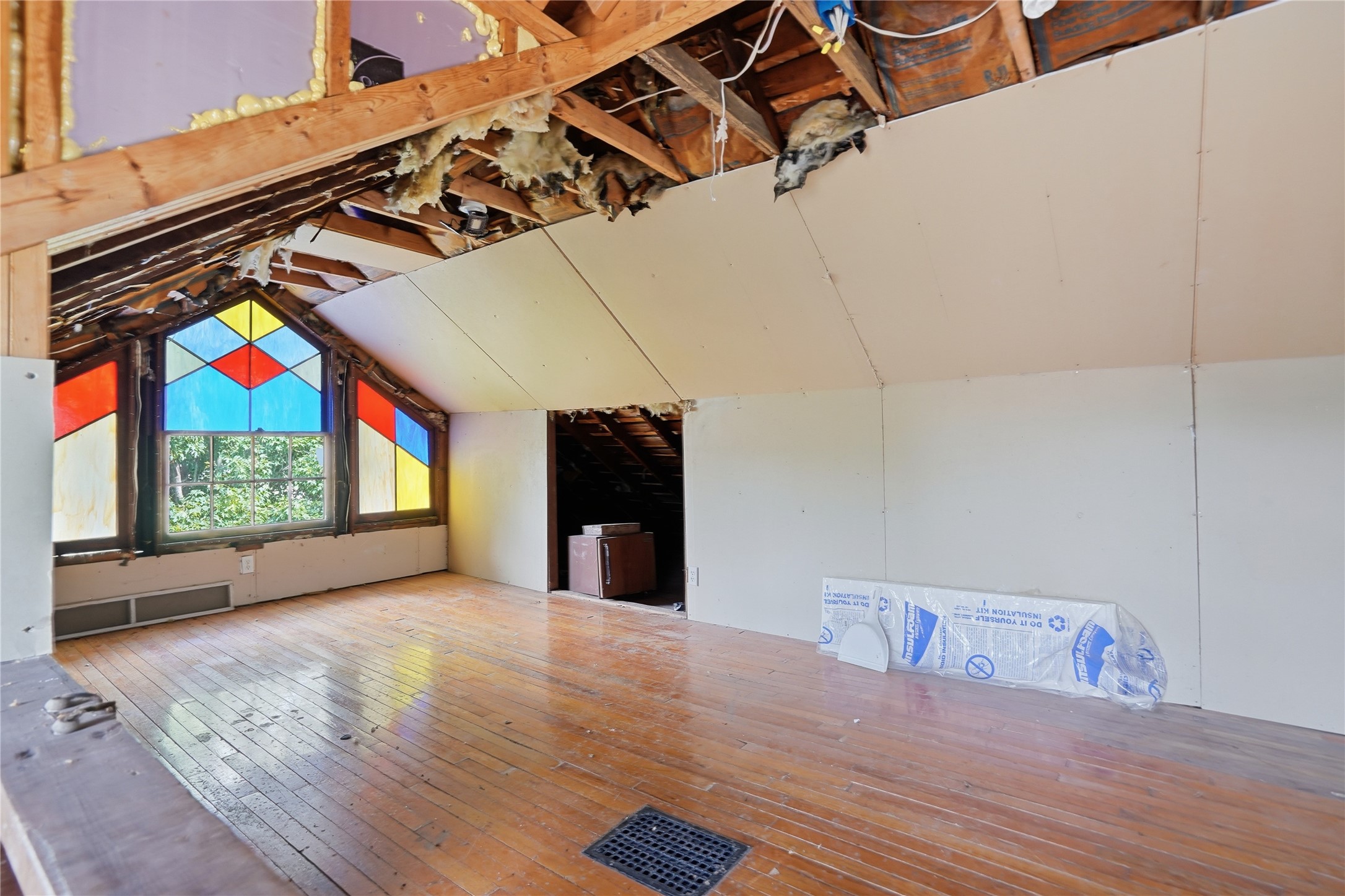 530 6th Street Property Photo 12