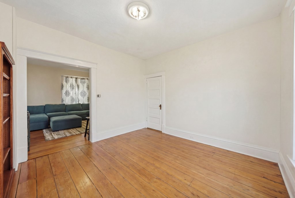 2125 130th Street Property Photo 13