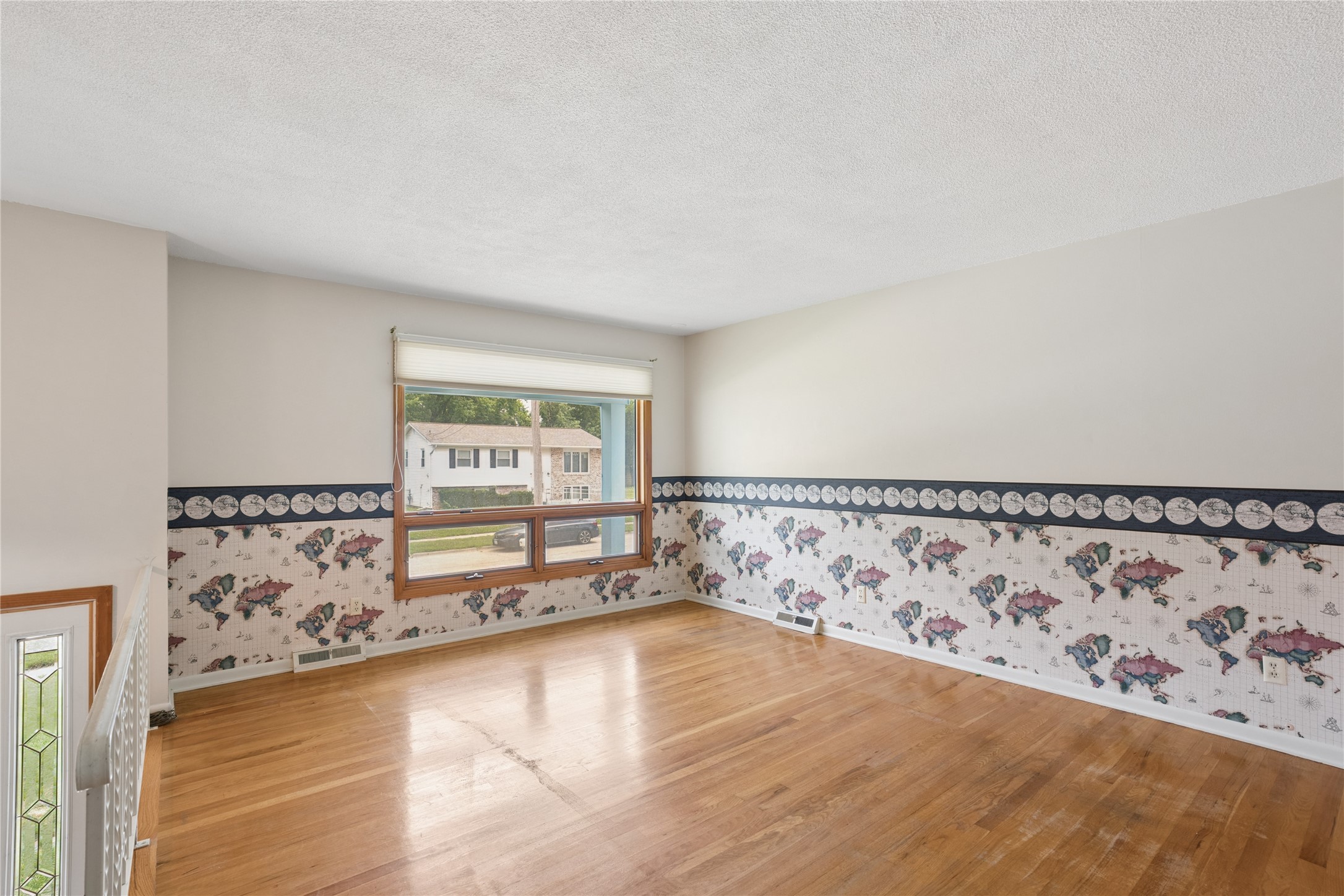 4410 64th Street Property Photo 6