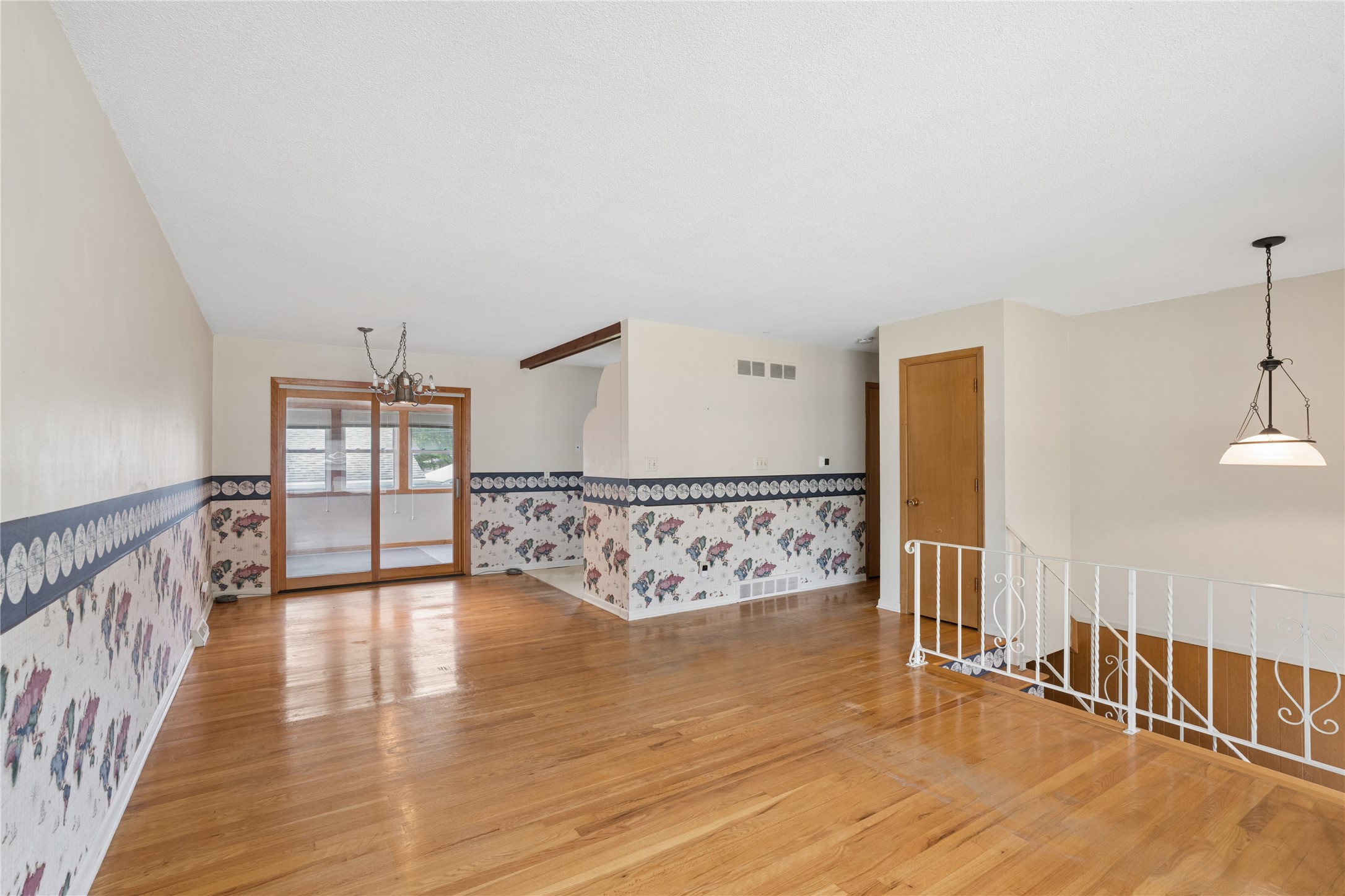4410 64th Street Property Photo 8