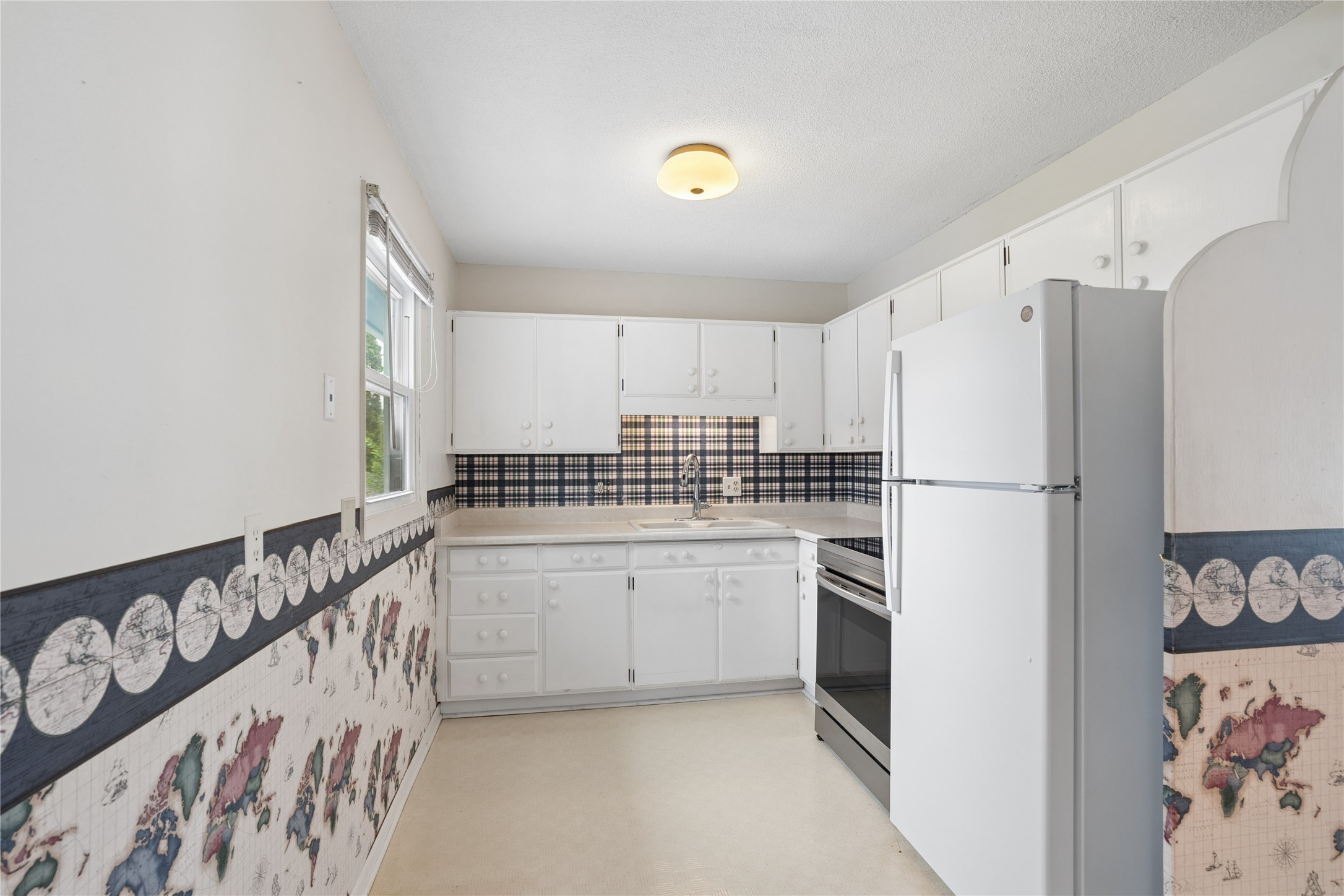4410 64th Street Property Photo 11