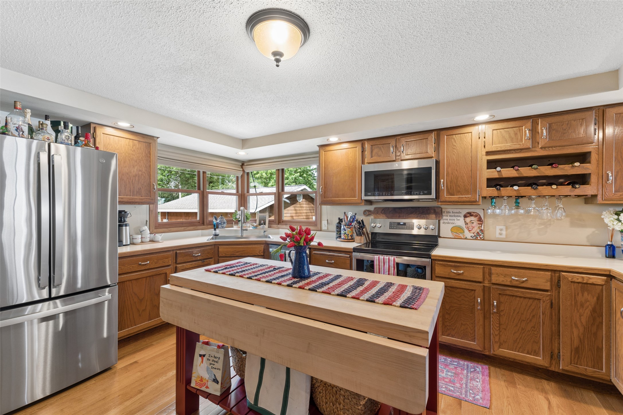 5318 Lakeview Drive Property Photo 4
