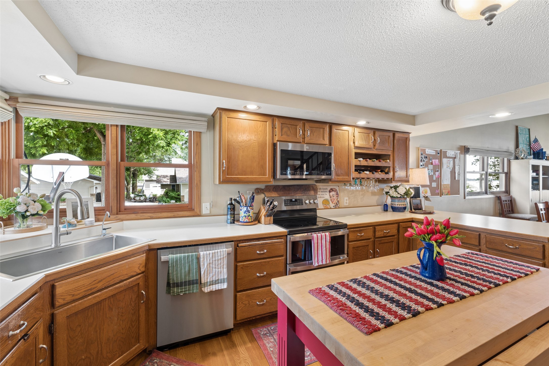 5318 Lakeview Drive Property Photo 5
