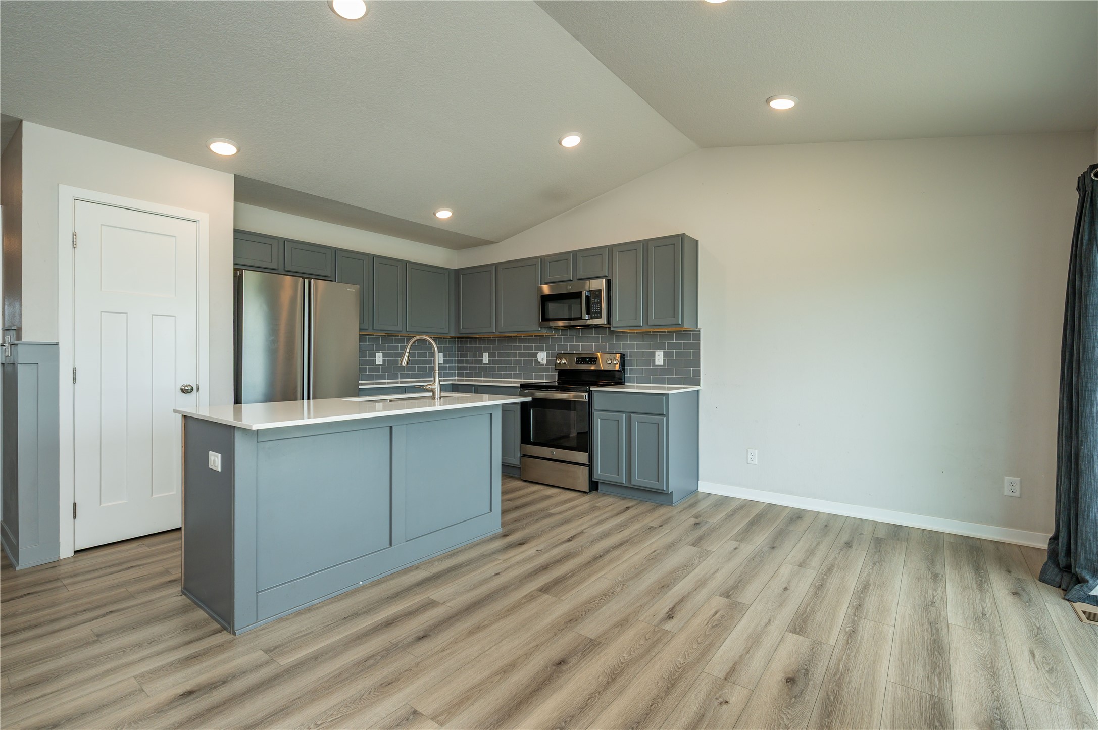 2860 Pilgrim Drive Sw Property Photo 7