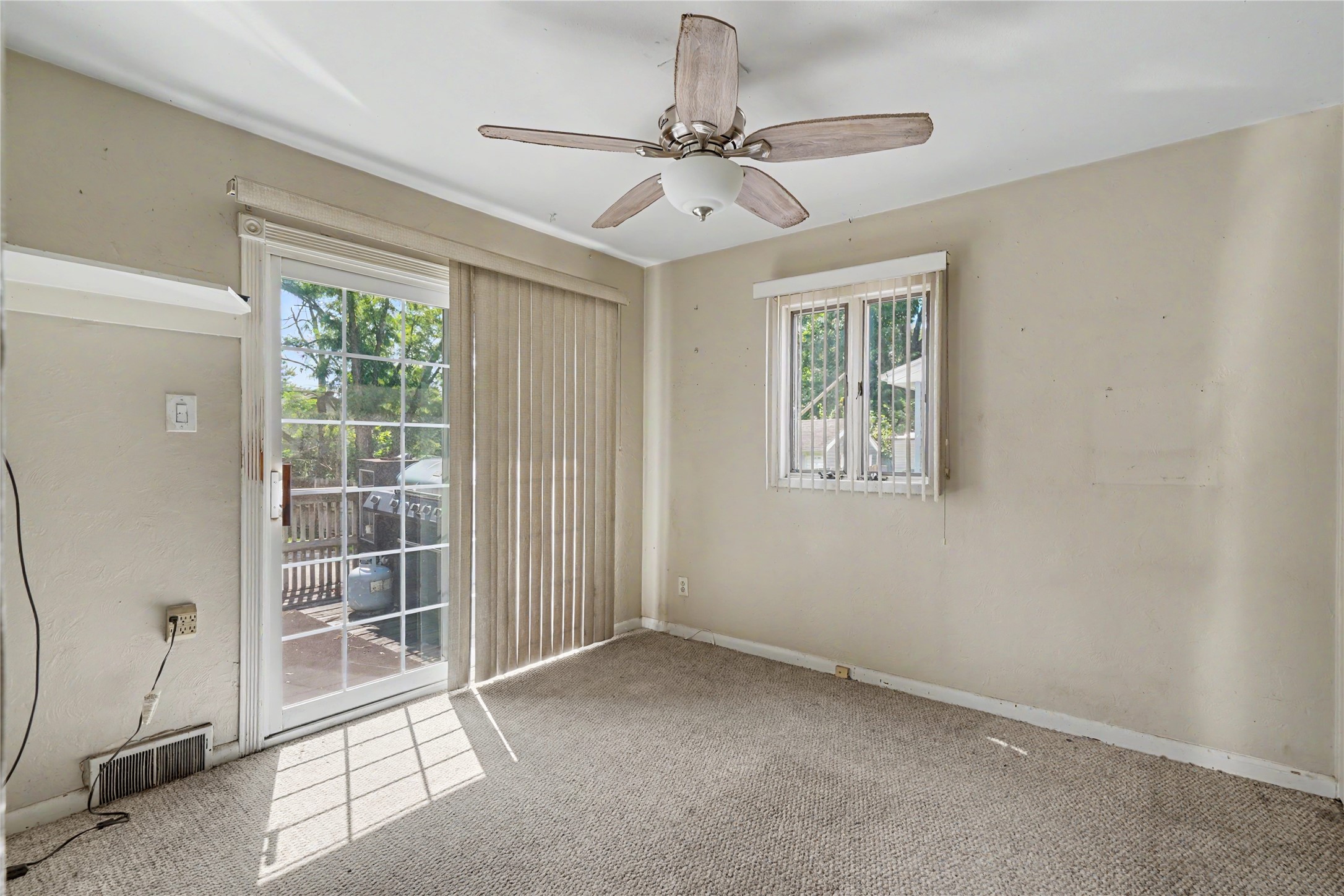 1309 E 28th Street Property Photo 14