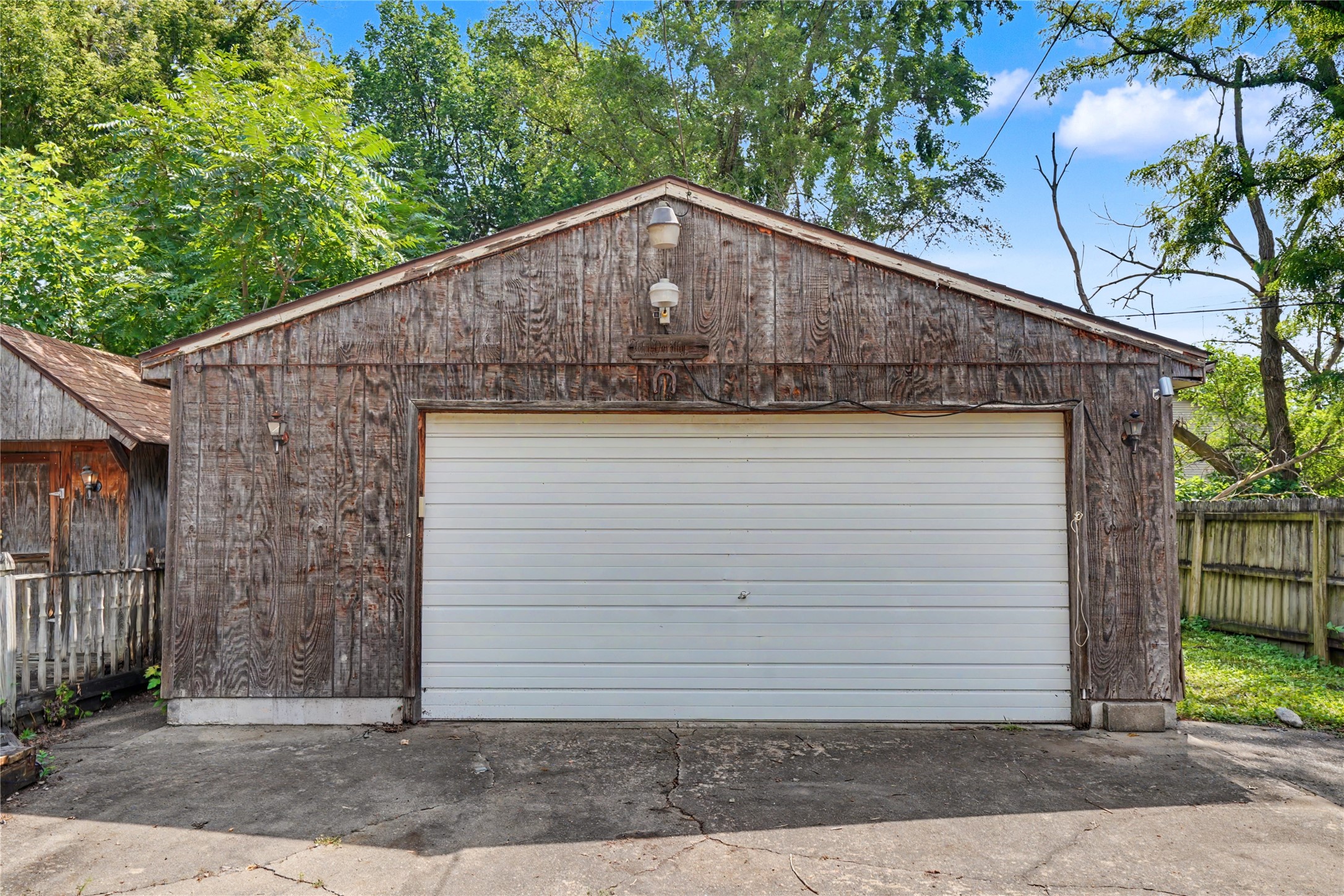 1309 E 28th Street Property Photo 24