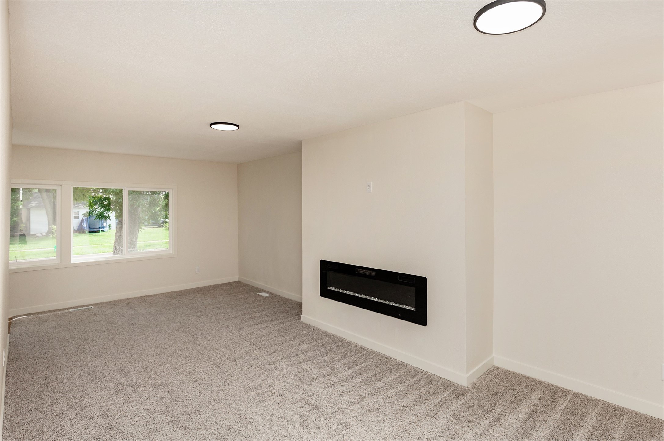 1310 E Ovid Avenue Property Photo 9