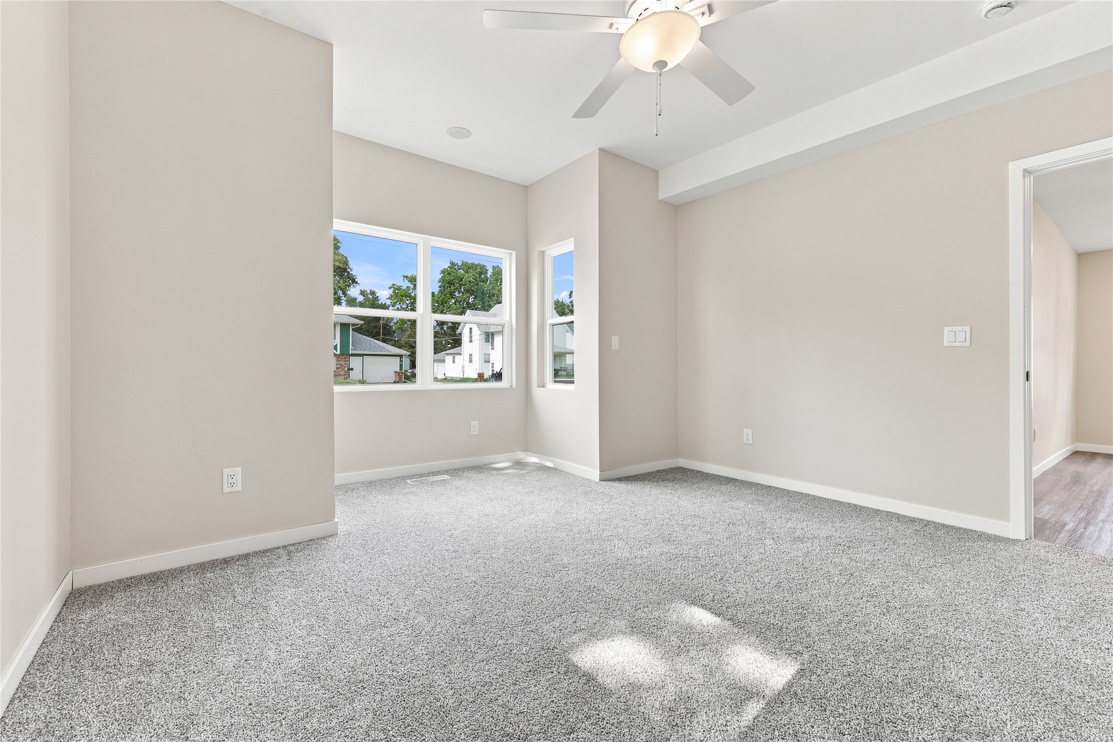 406 4th Avenue Property Photo 9