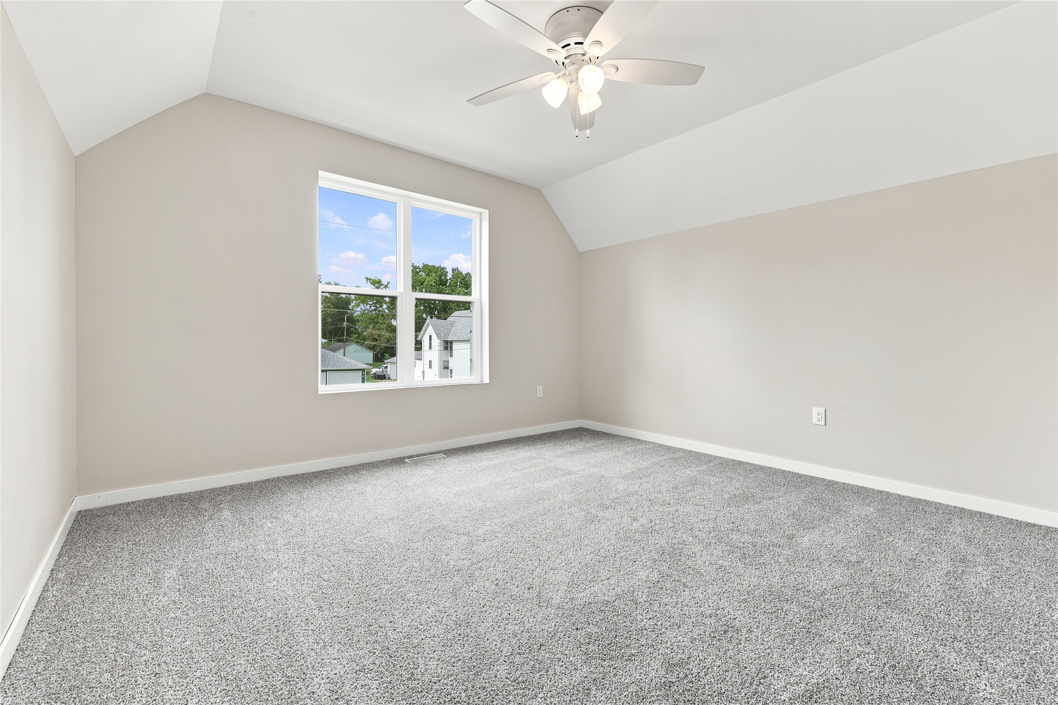 406 4th Avenue Property Photo 22
