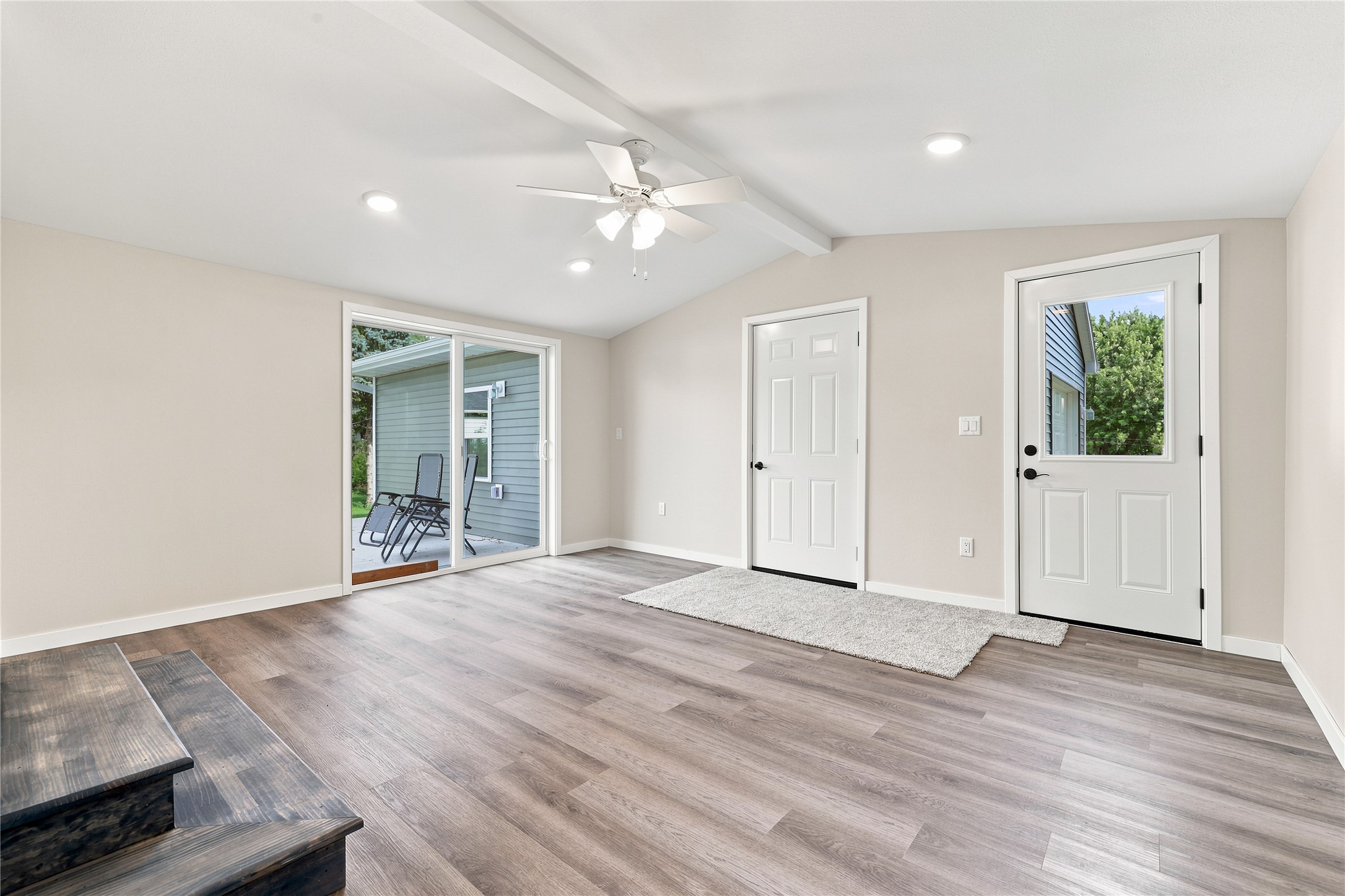 406 4th Avenue Property Photo 26