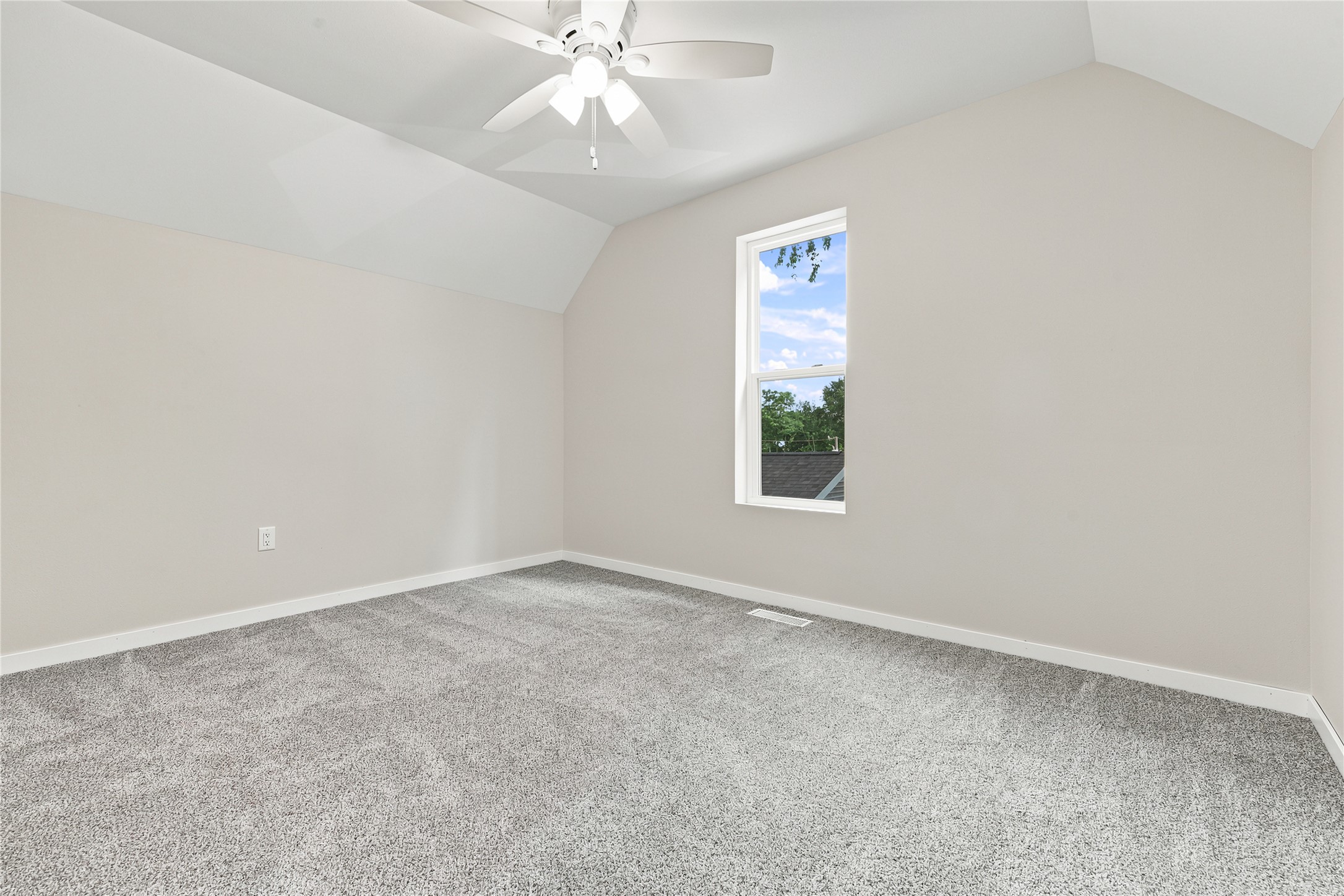 406 4th Avenue Property Photo 27