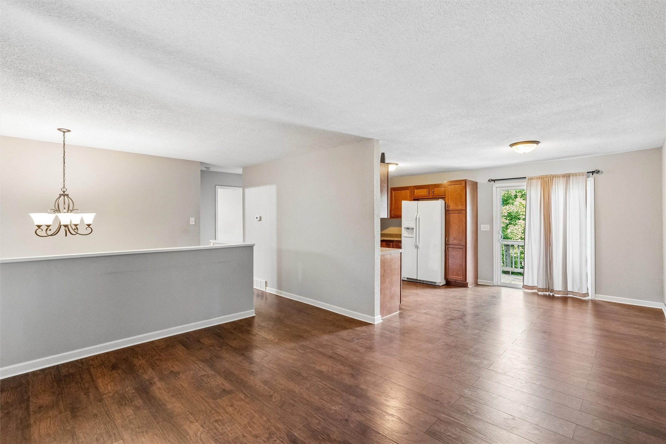 4319 Se 5th Street Property Photo 7