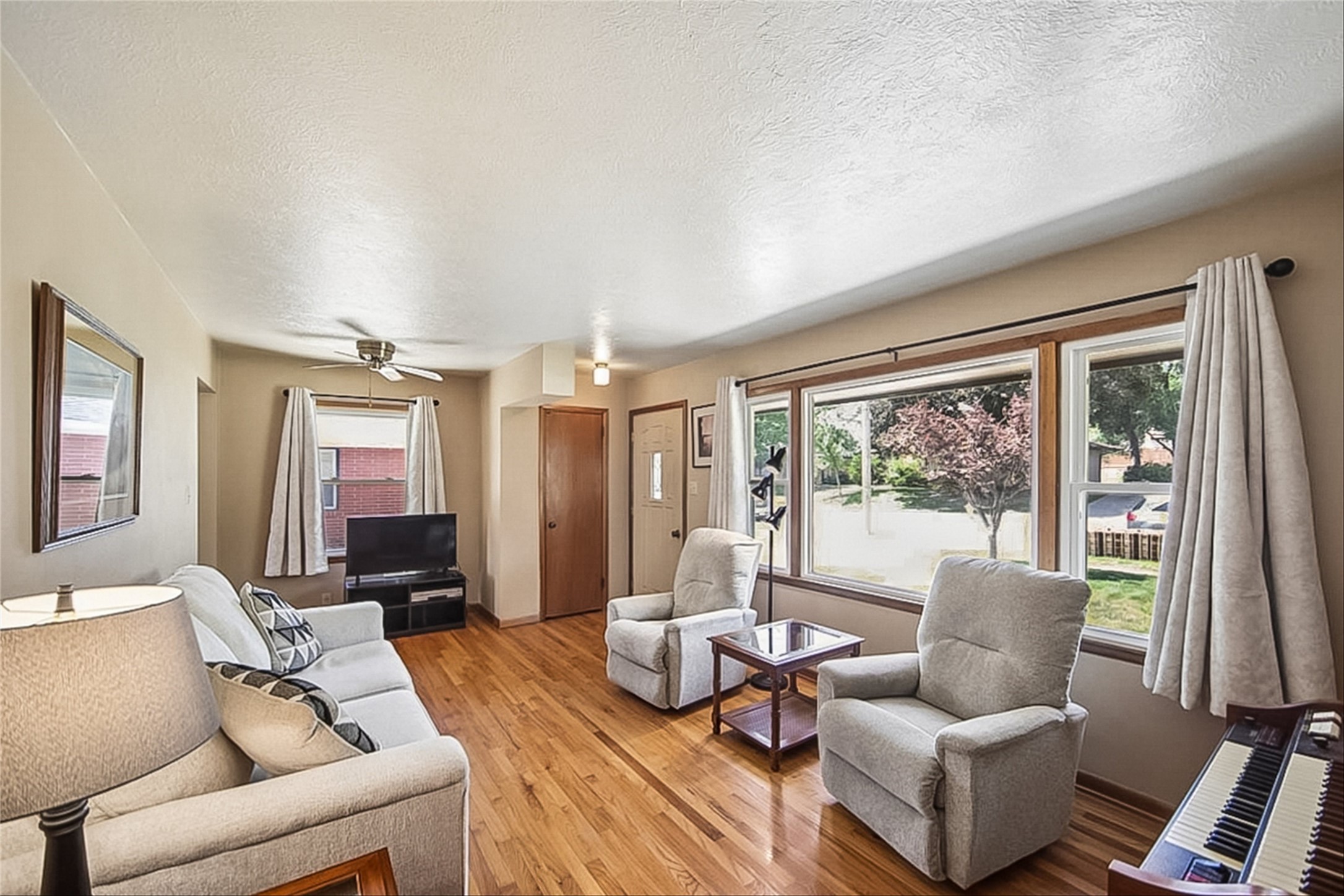 1812 Pearl Drive Property Photo 3
