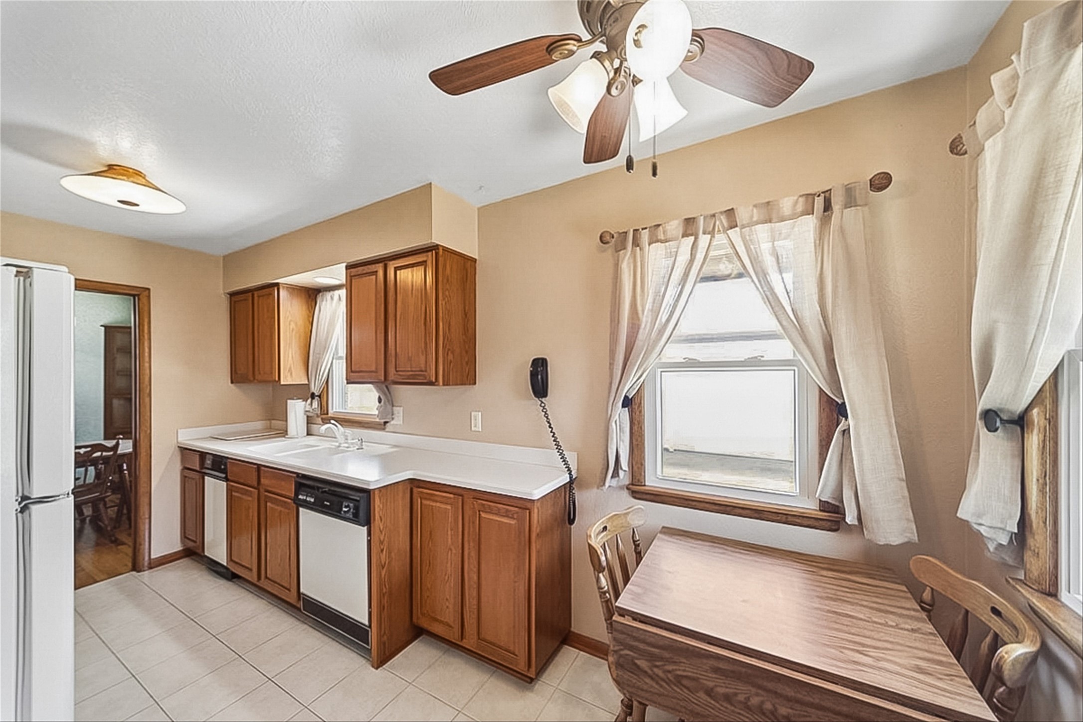 1812 Pearl Drive Property Photo 5