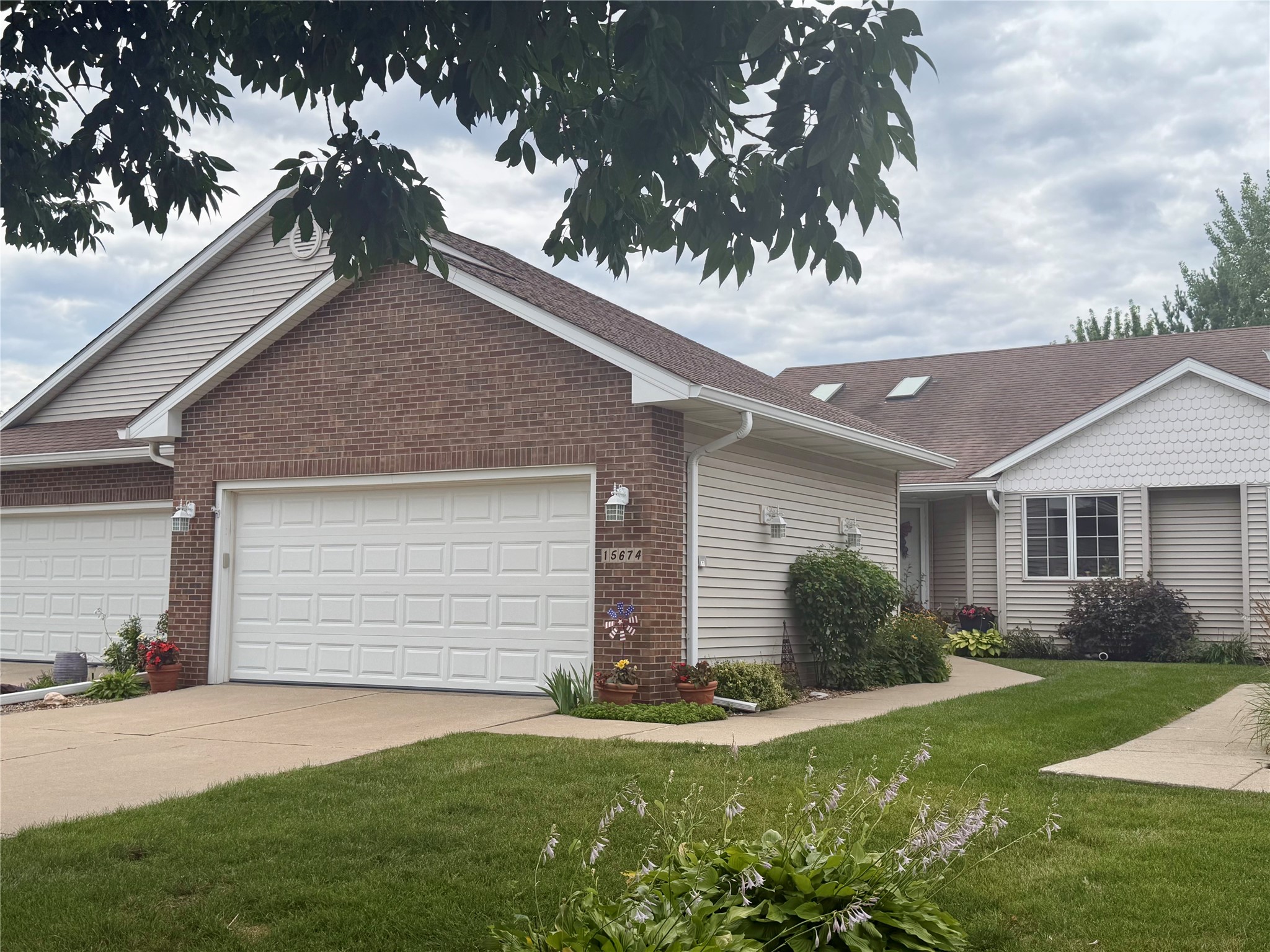 15674 Sheridan Avenue Property Photo 1