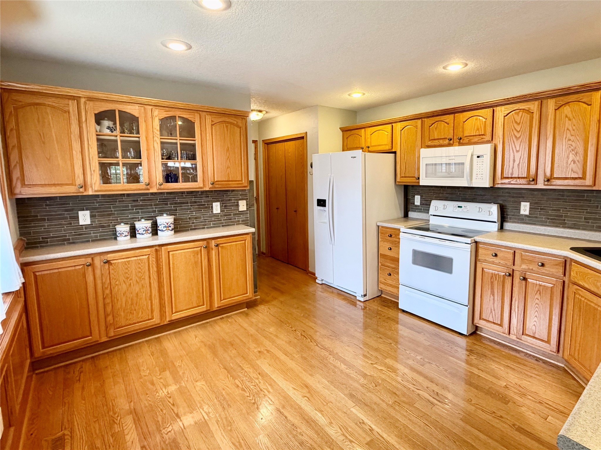 15674 Sheridan Avenue Property Photo 14