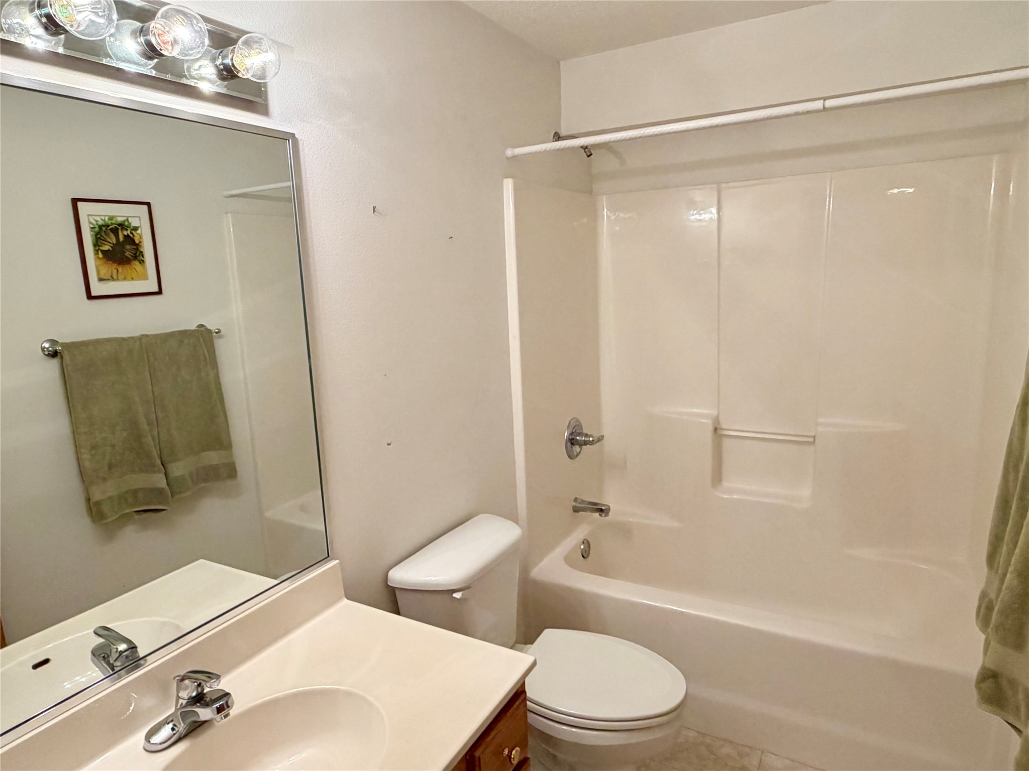 15674 Sheridan Avenue Property Photo 28