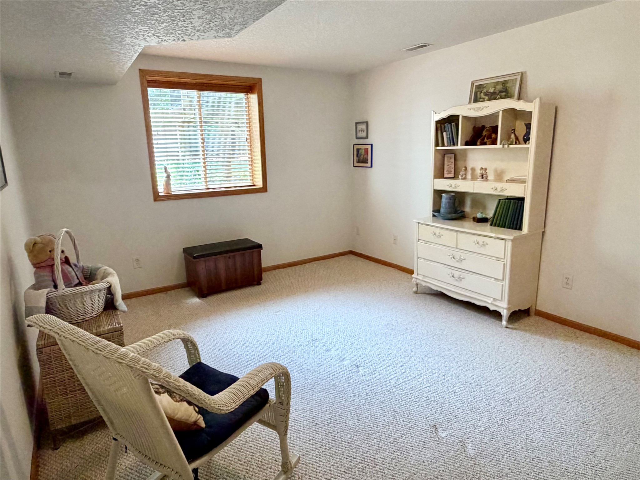 15674 Sheridan Avenue Property Photo 29