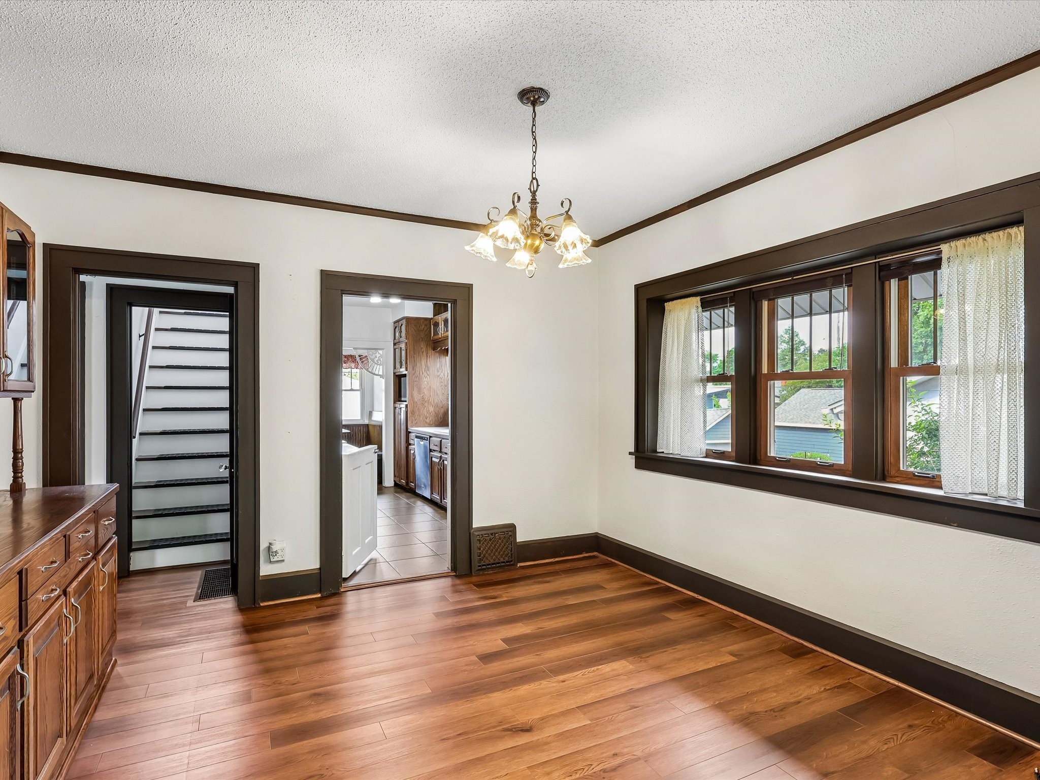 4516 Boulevard Place Property Photo 8
