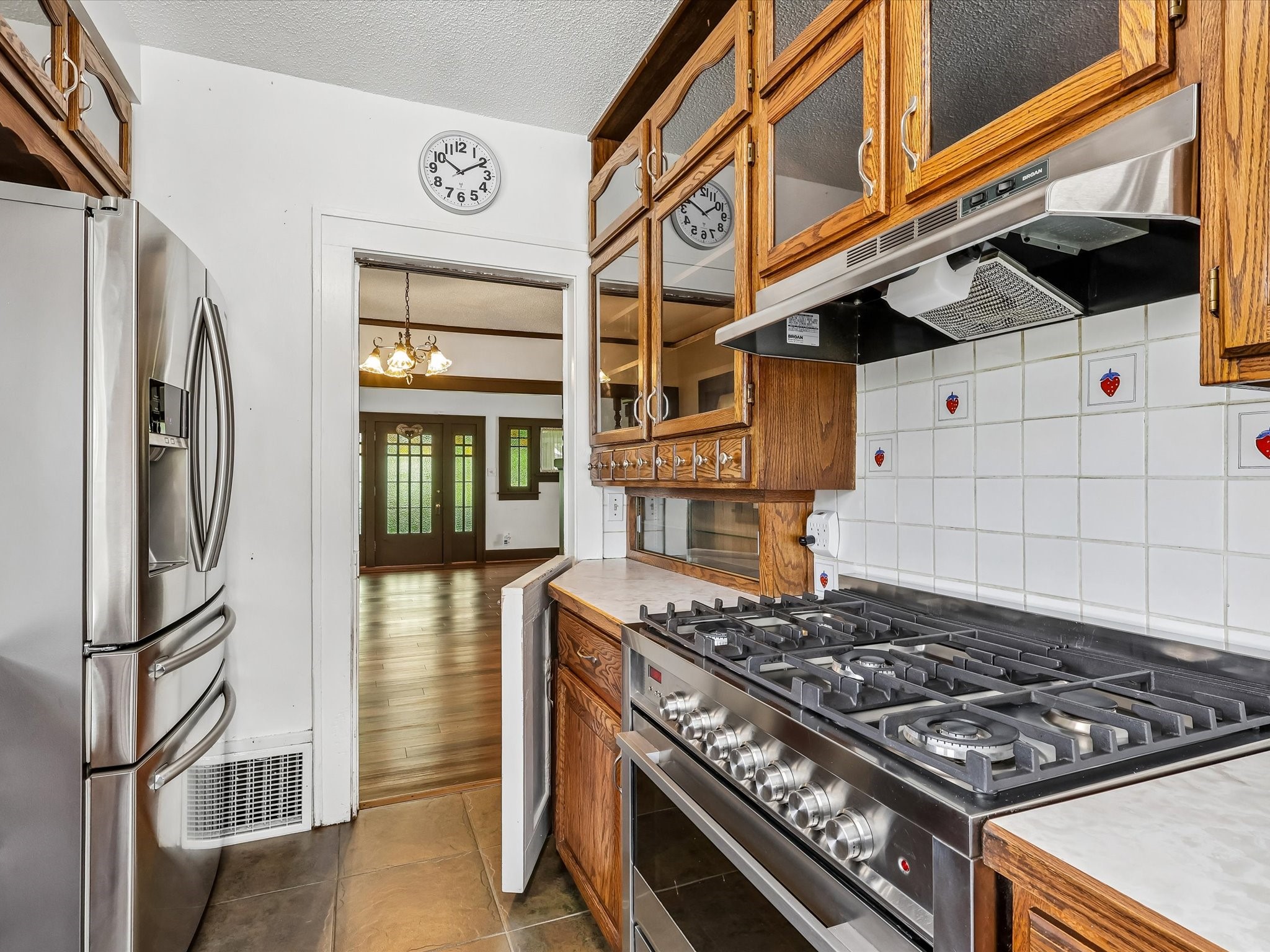 4516 Boulevard Place Property Photo 11