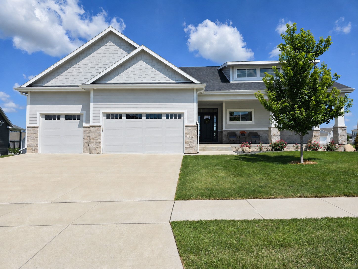 1727 Roebling Road Property Photo 1