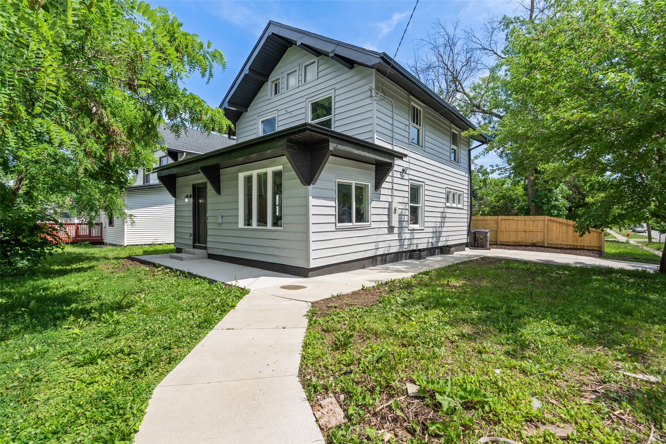 250 Franklin Avenue Property Photo 1