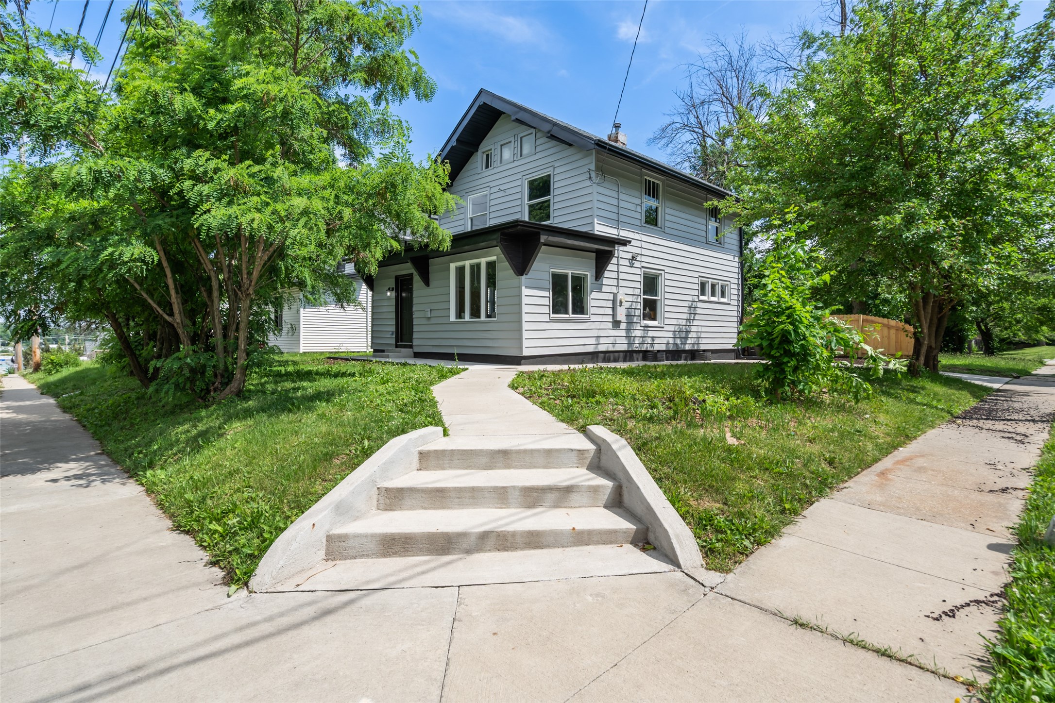 250 Franklin Avenue Property Photo 2