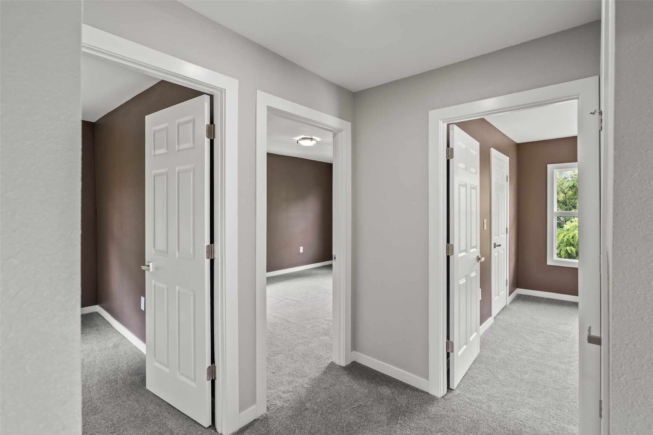 250 Franklin Avenue Property Photo 23