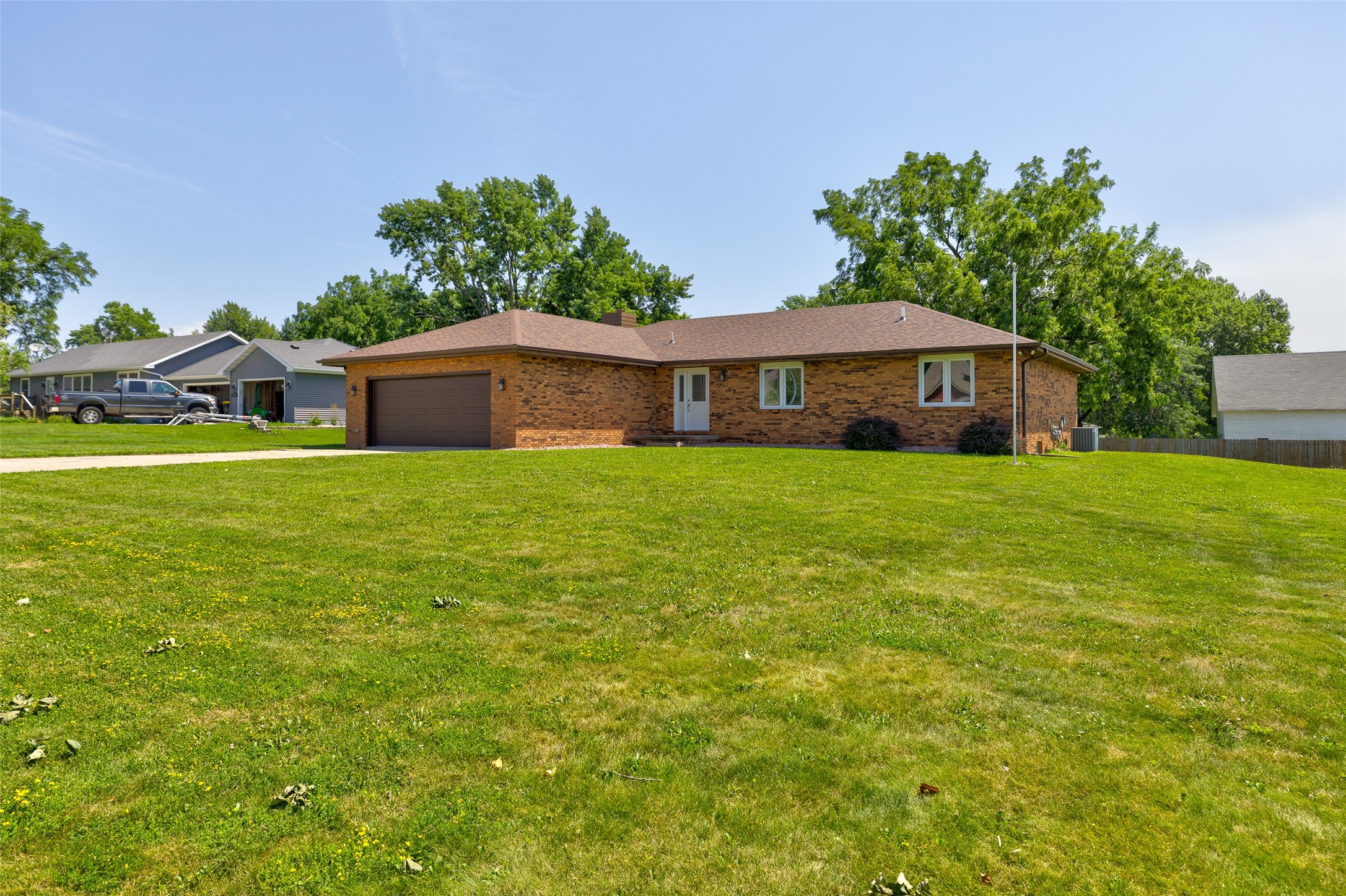 645 7th Street Property Photo 1
