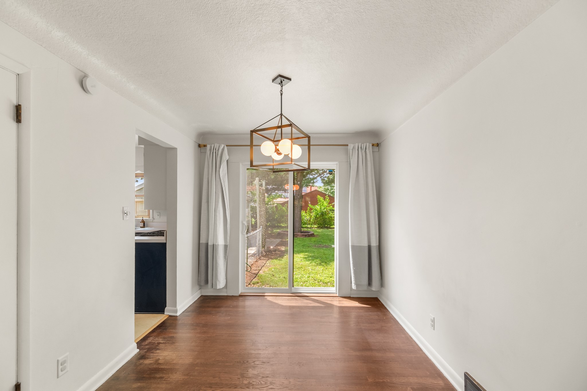 3114 48th Place Property Photo 5