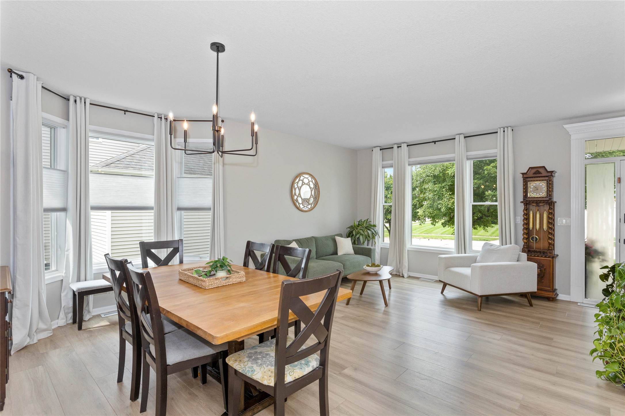 2807 145th Street Property Photo 10