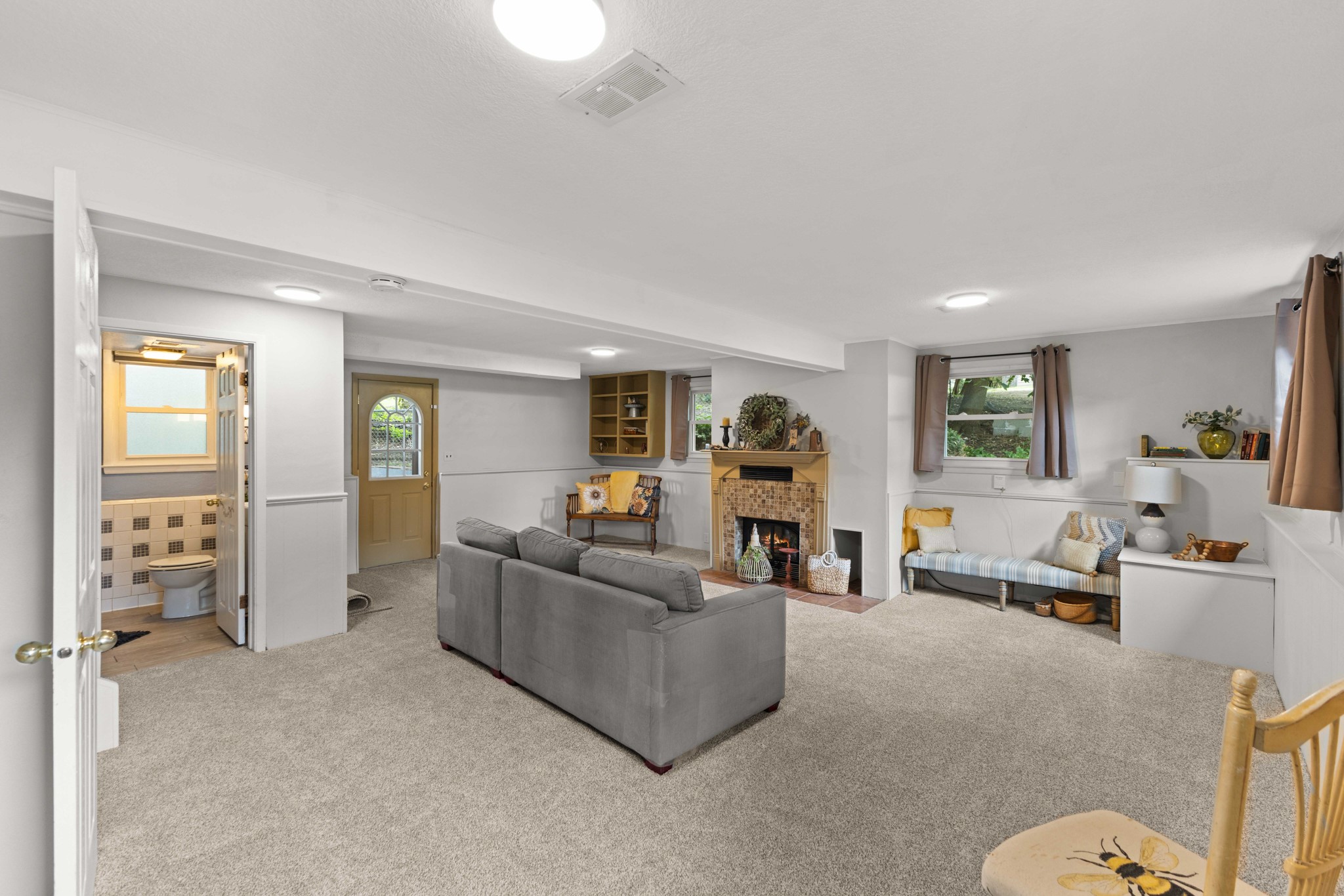 3001 Hillsdale Drive Property Photo 14