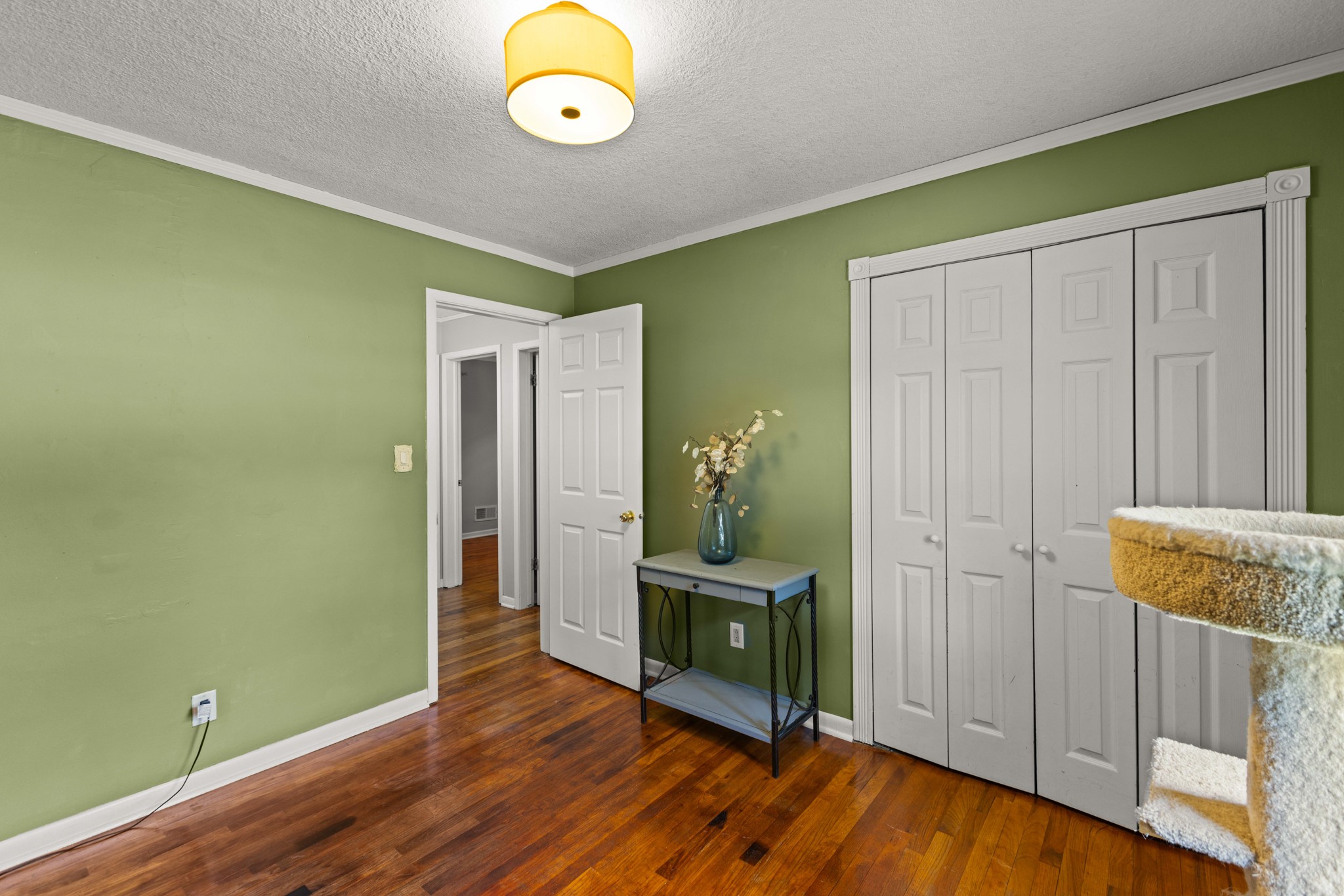 3001 Hillsdale Drive Property Photo 20