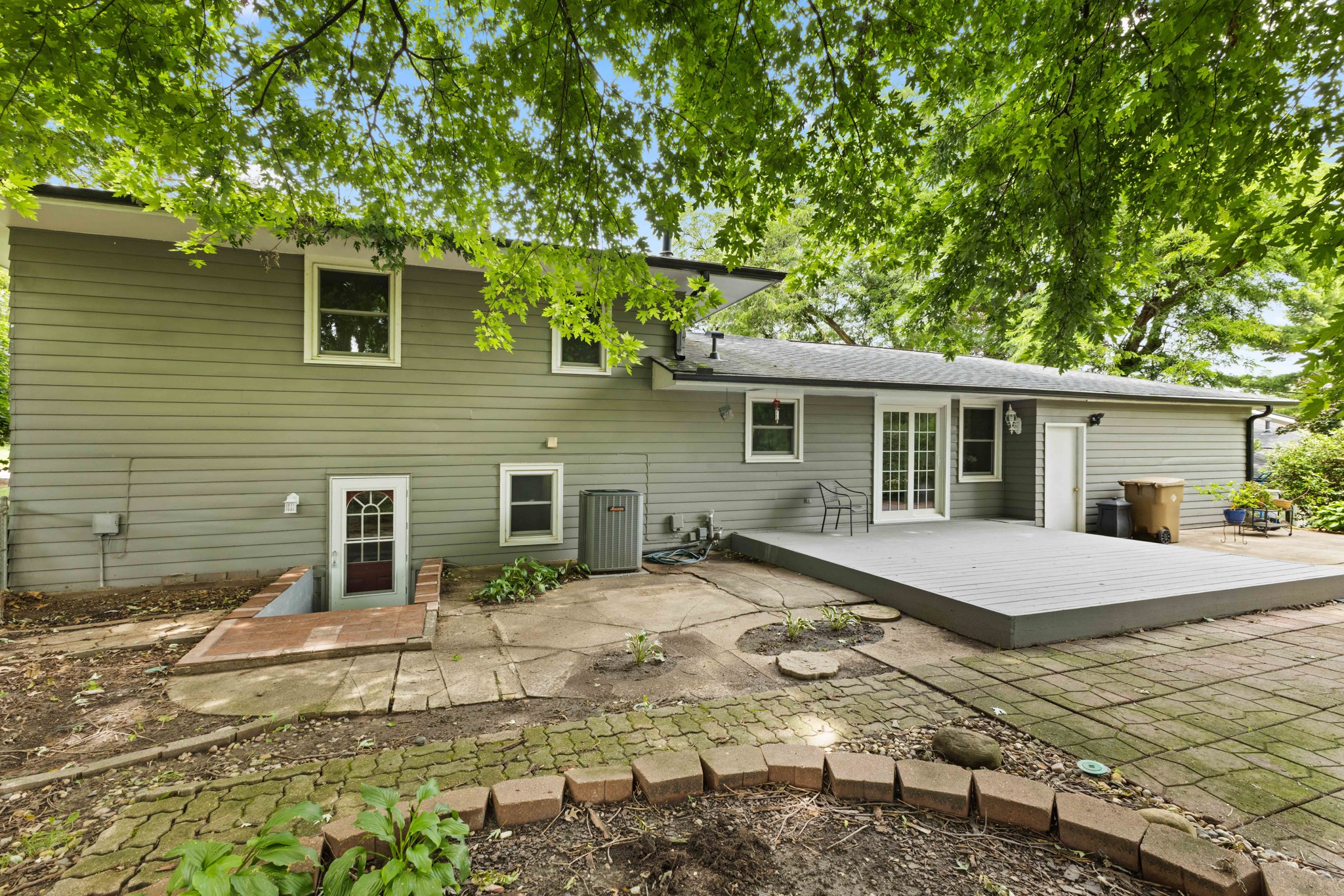 3001 Hillsdale Drive Property Photo 28