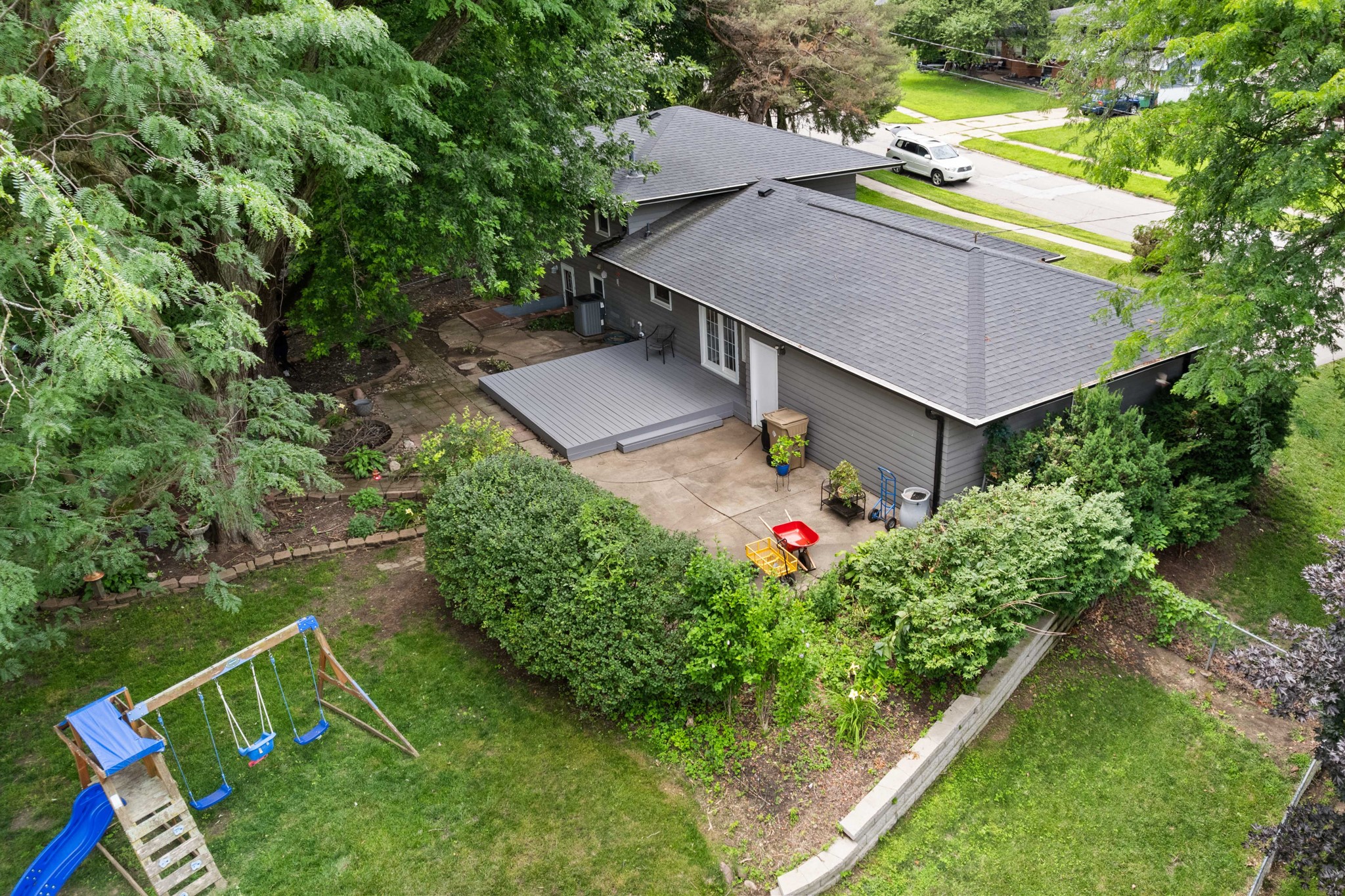 3001 Hillsdale Drive Property Photo 29