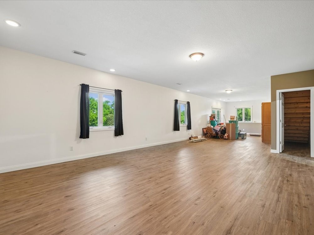 1055 Highway G76 Highway Property Photo 19