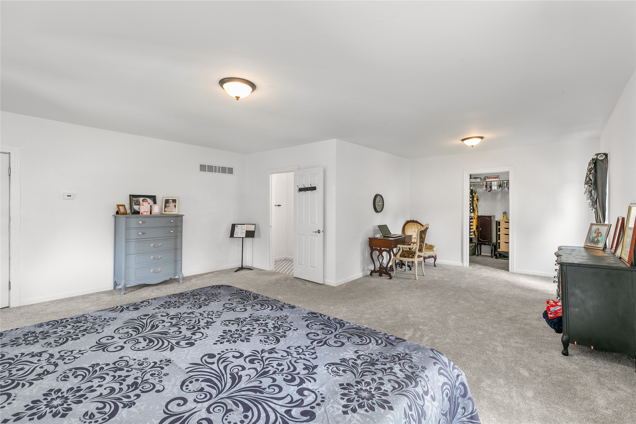 404 Brown Street Property Photo 15