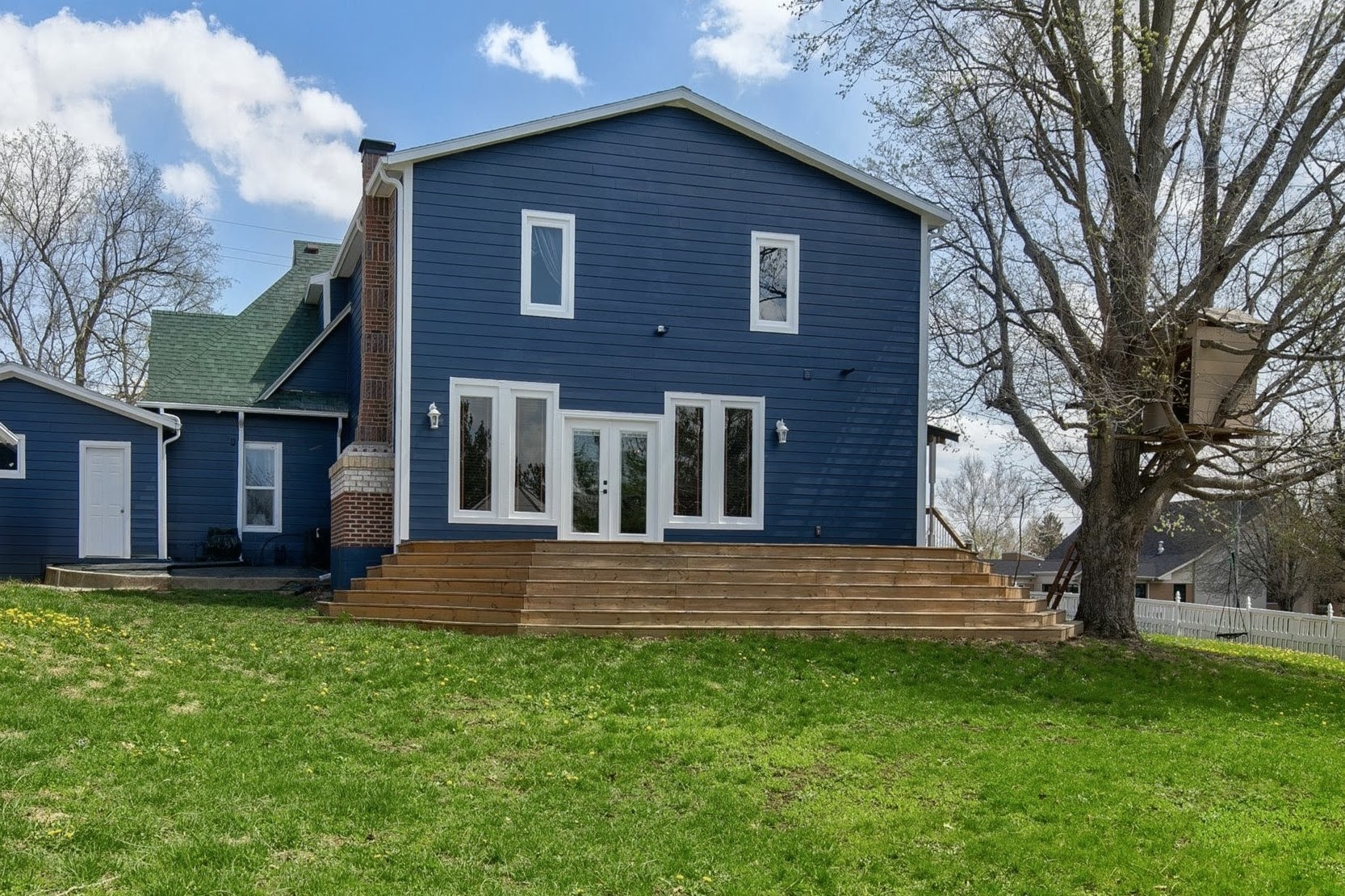 404 Brown Street Property Photo 23