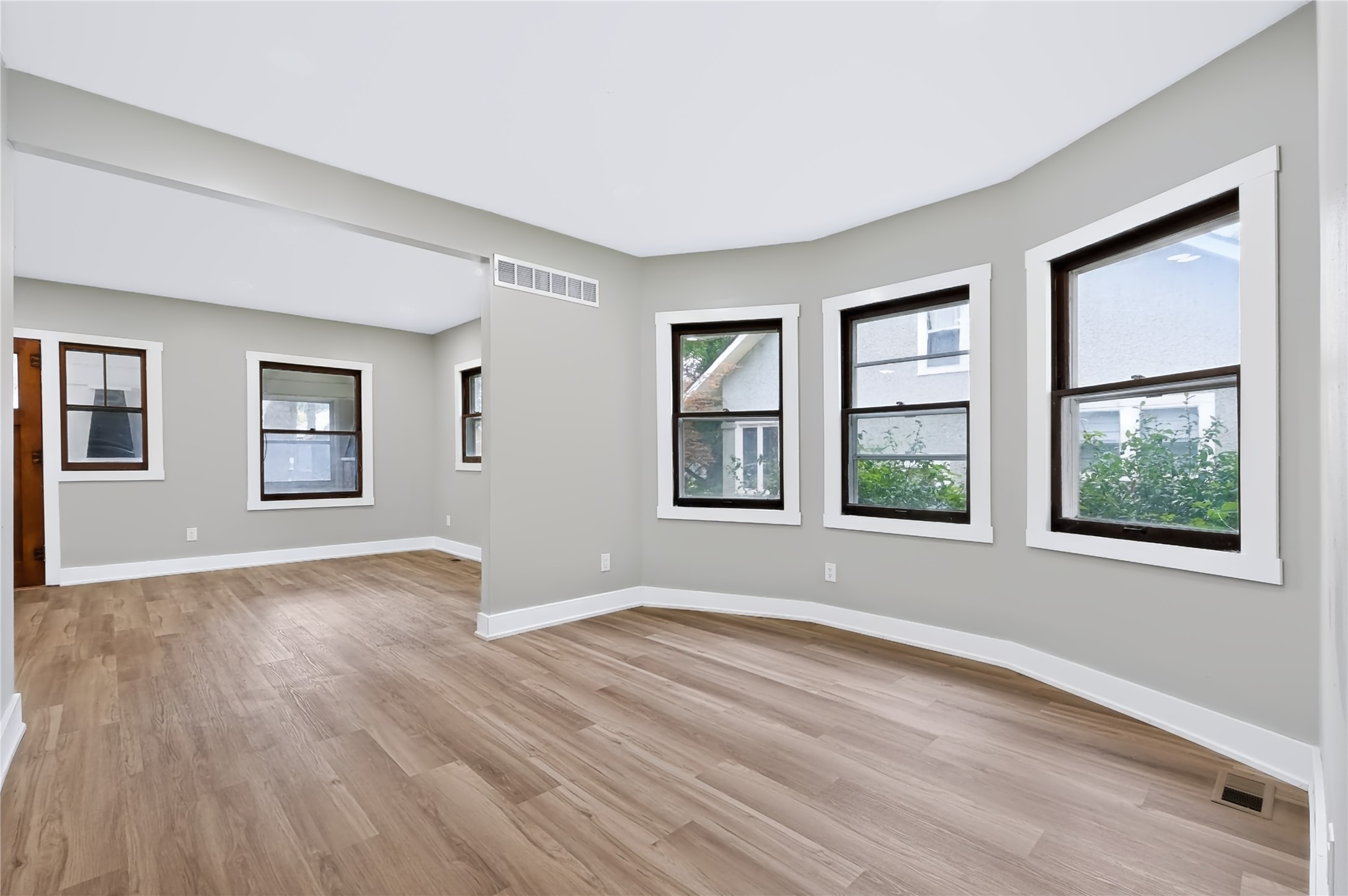 1338 45th Street Property Photo 10