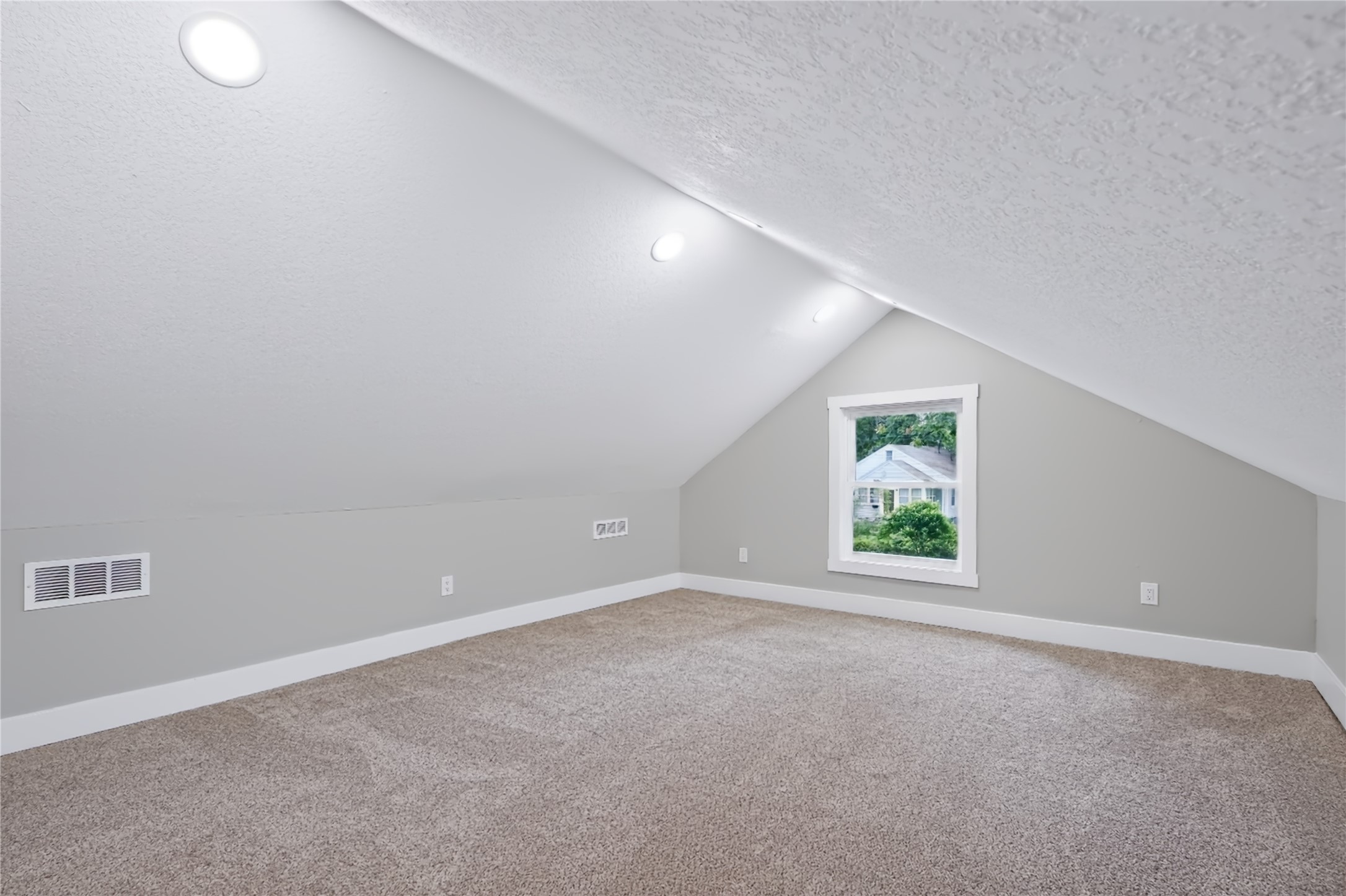 1338 45th Street Property Photo 24