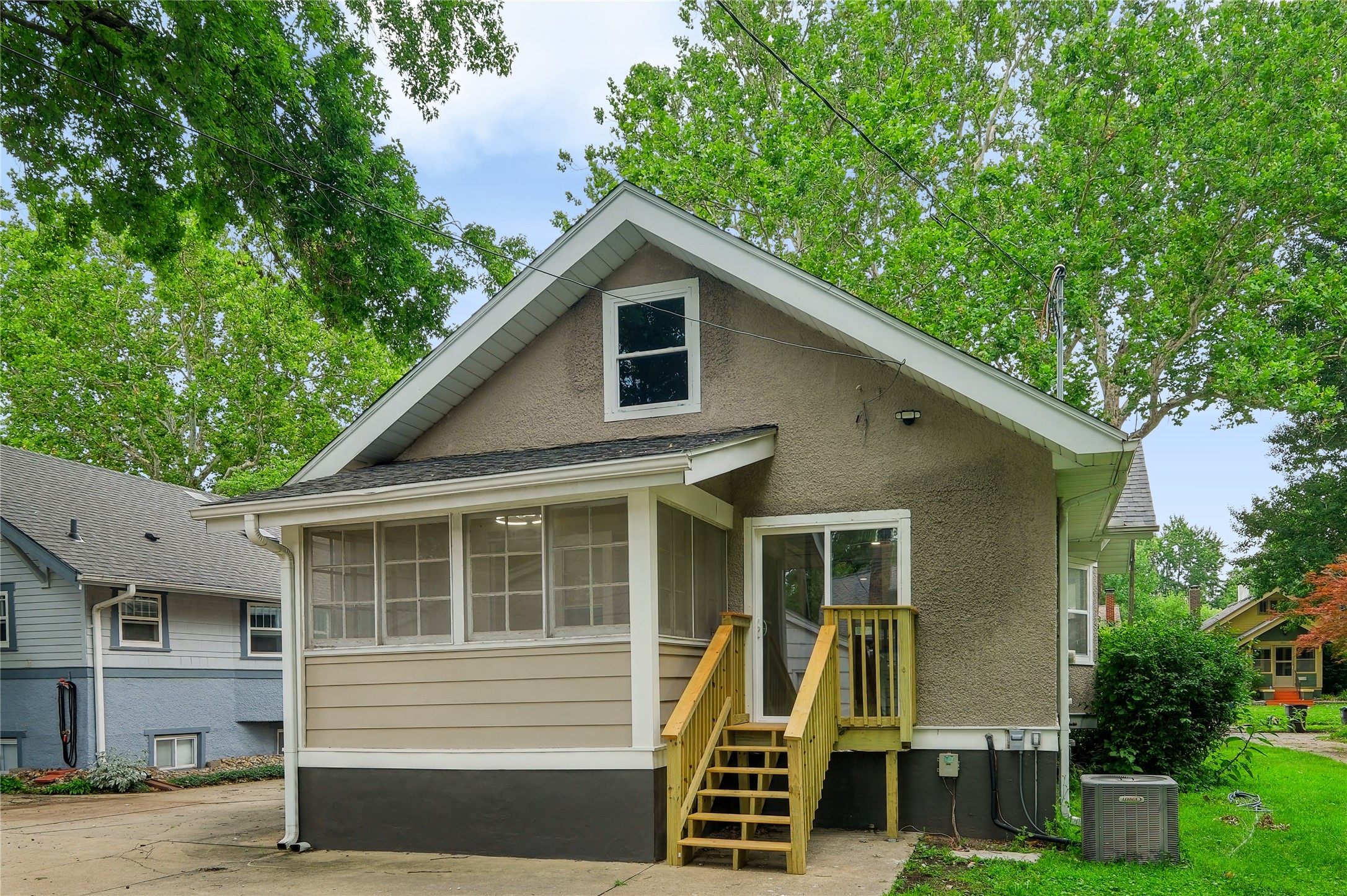 1338 45th Street Property Photo 33