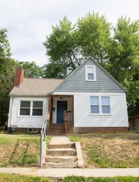 2703 College Avenue Property Photo 1