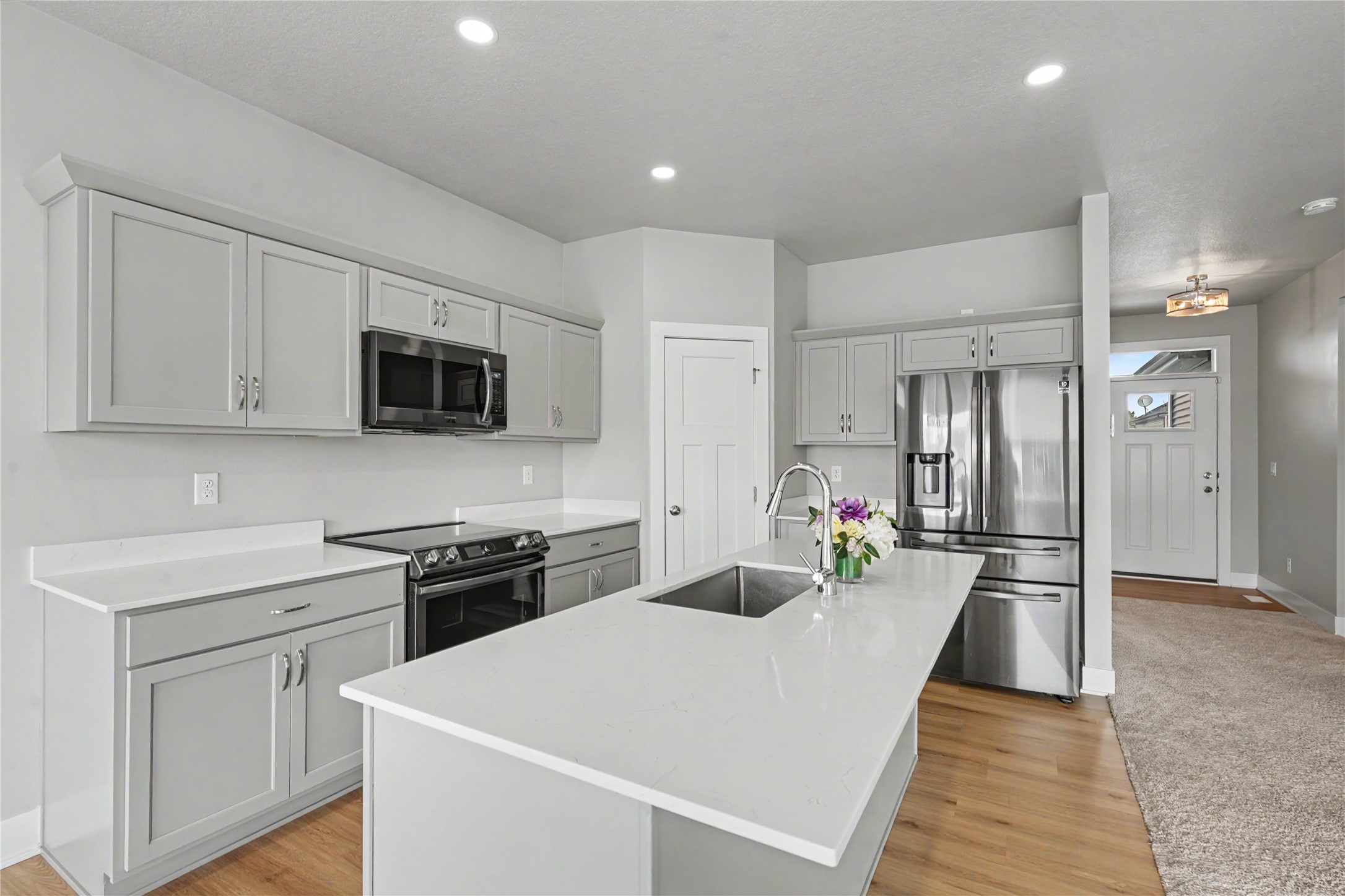 15332 Deerview Drive Property Photo 8