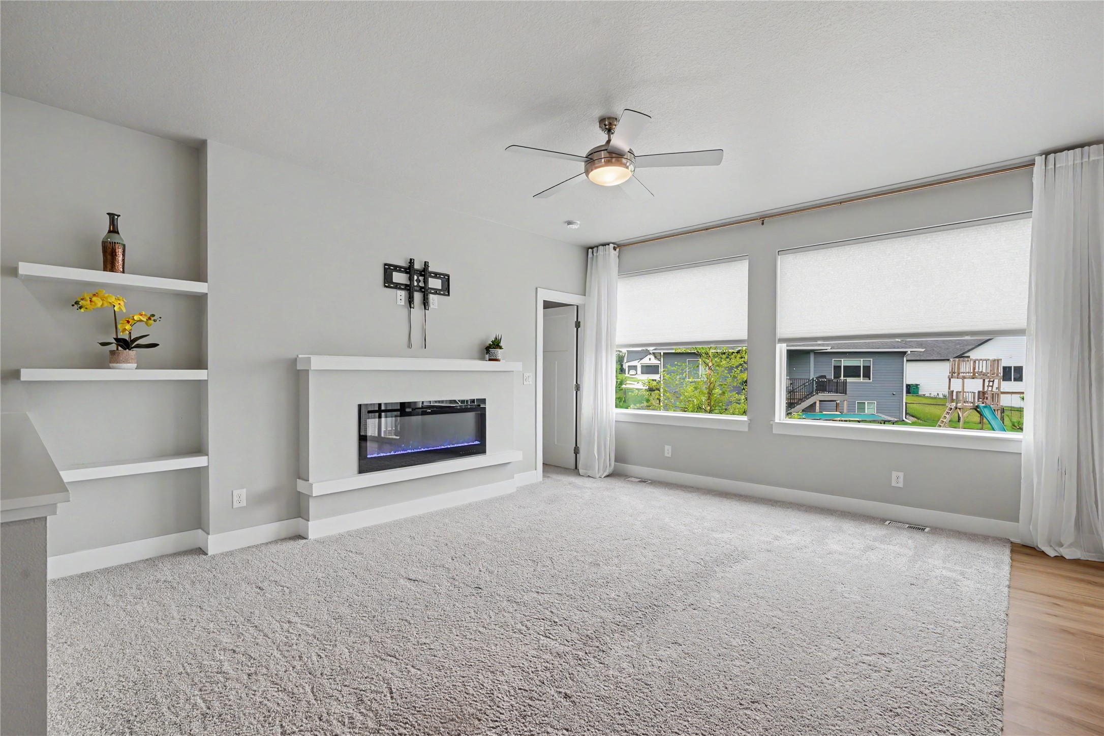 15332 Deerview Drive Property Photo 10