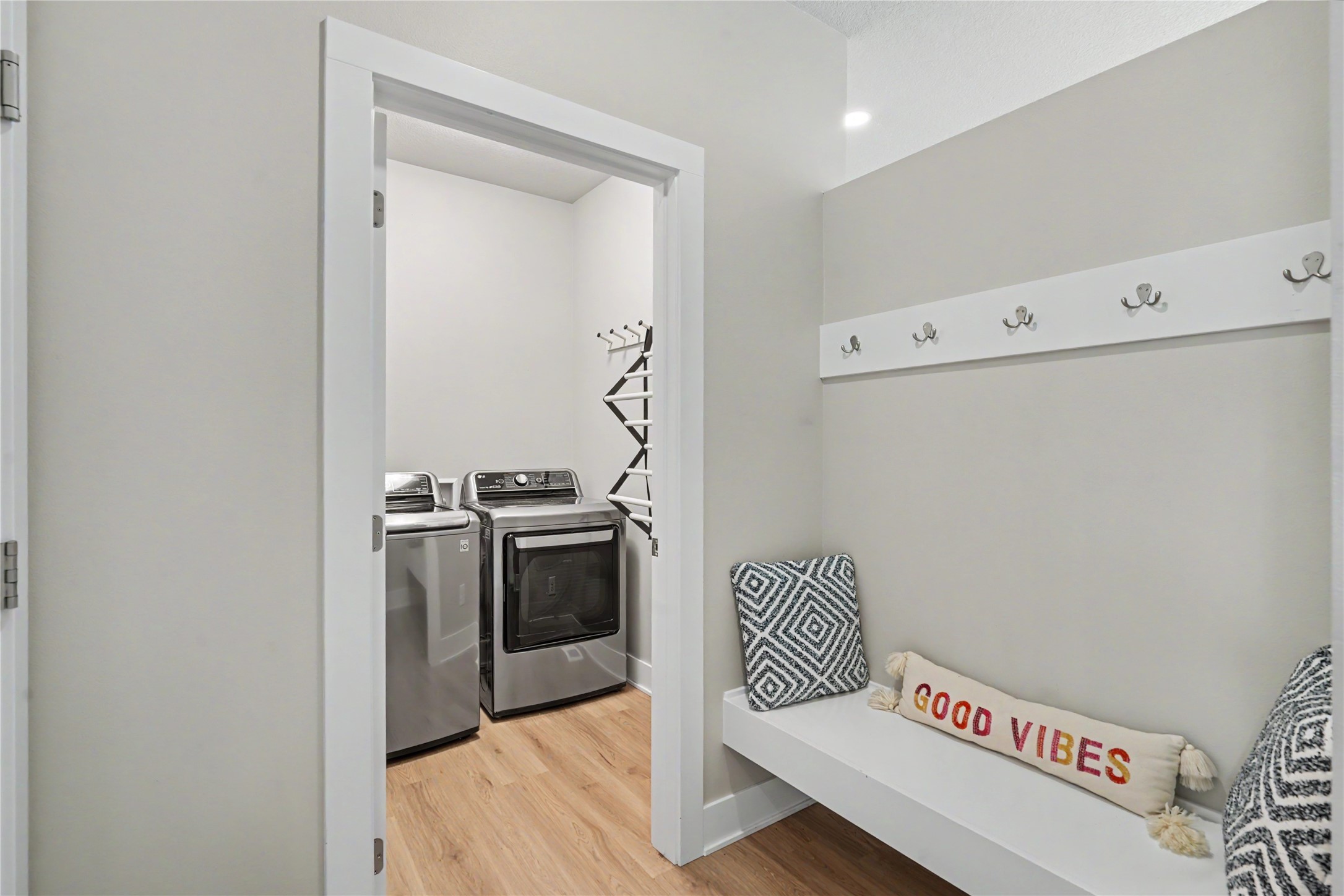 15332 Deerview Drive Property Photo 19