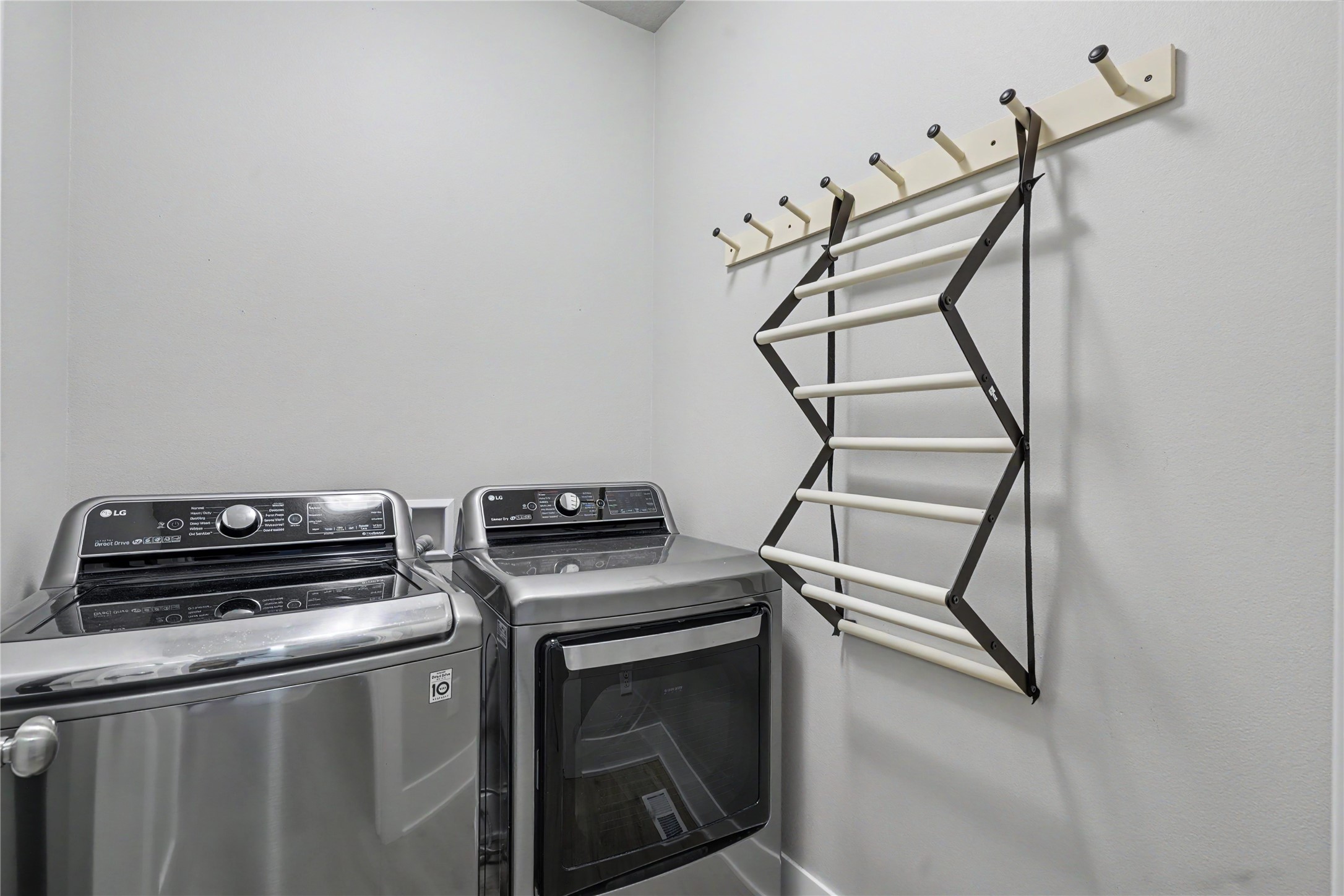 15332 Deerview Drive Property Photo 20