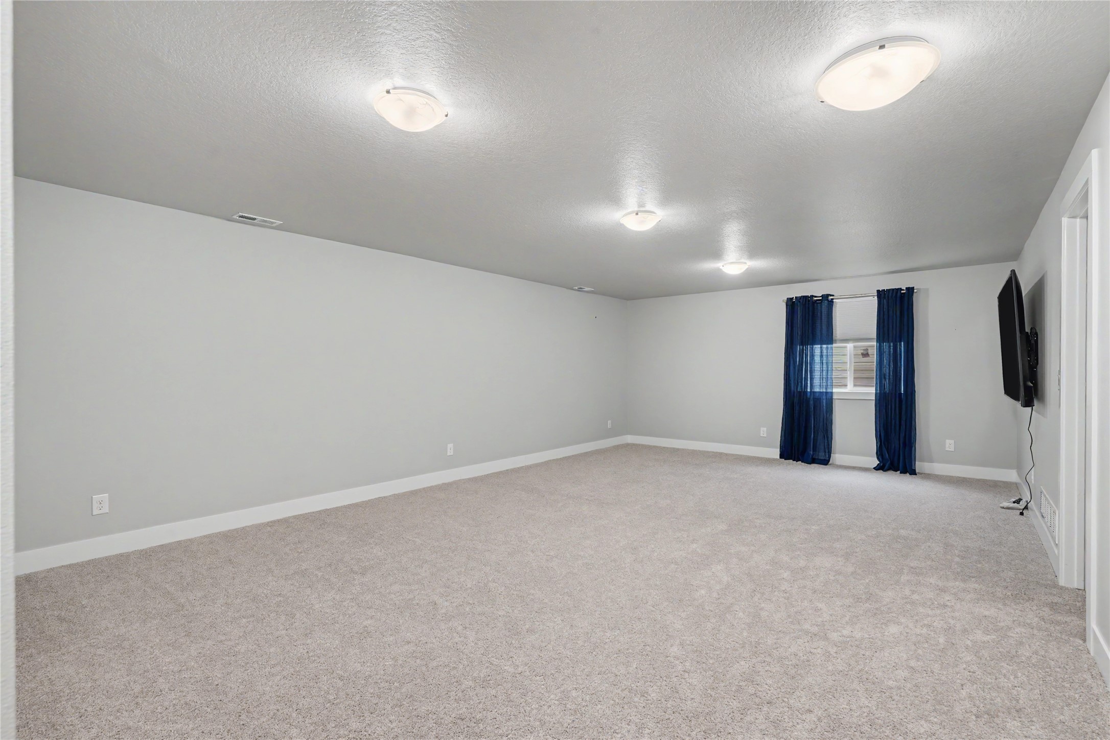 15332 Deerview Drive Property Photo 24
