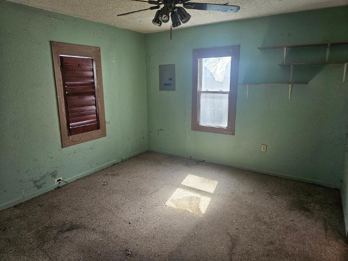 2950 Mahaska Avenue Property Photo 6